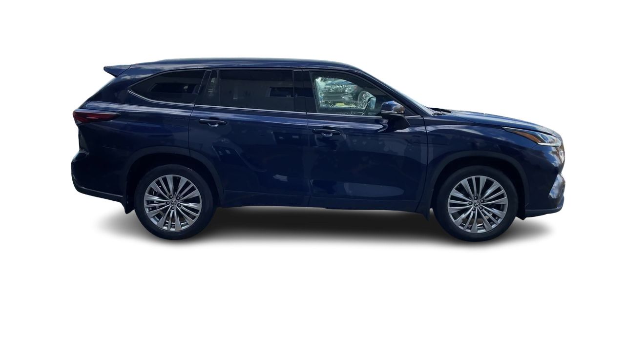2024 Toyota Highlander in Langley, British Columbia