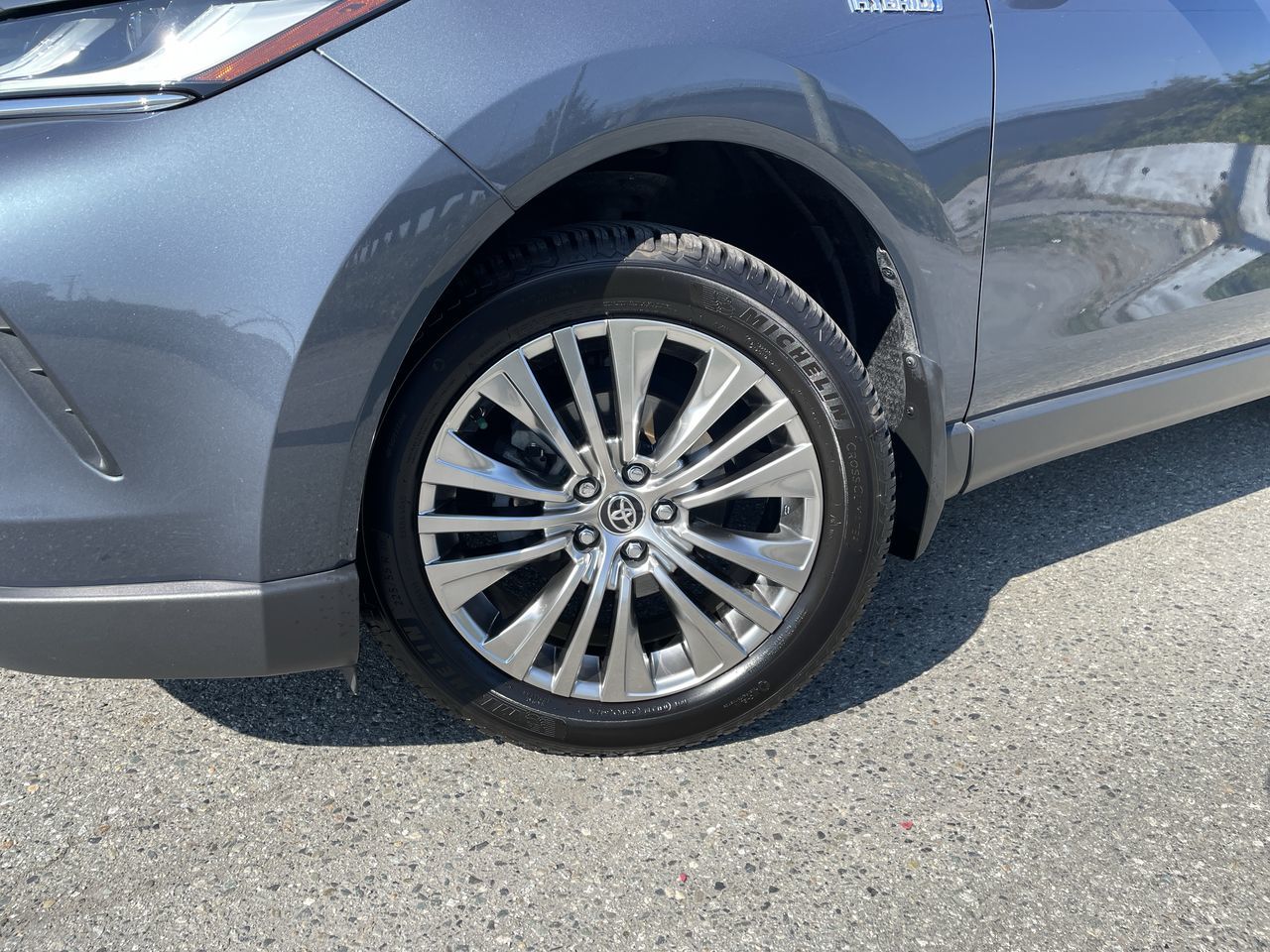 2021  Venza Hybrid