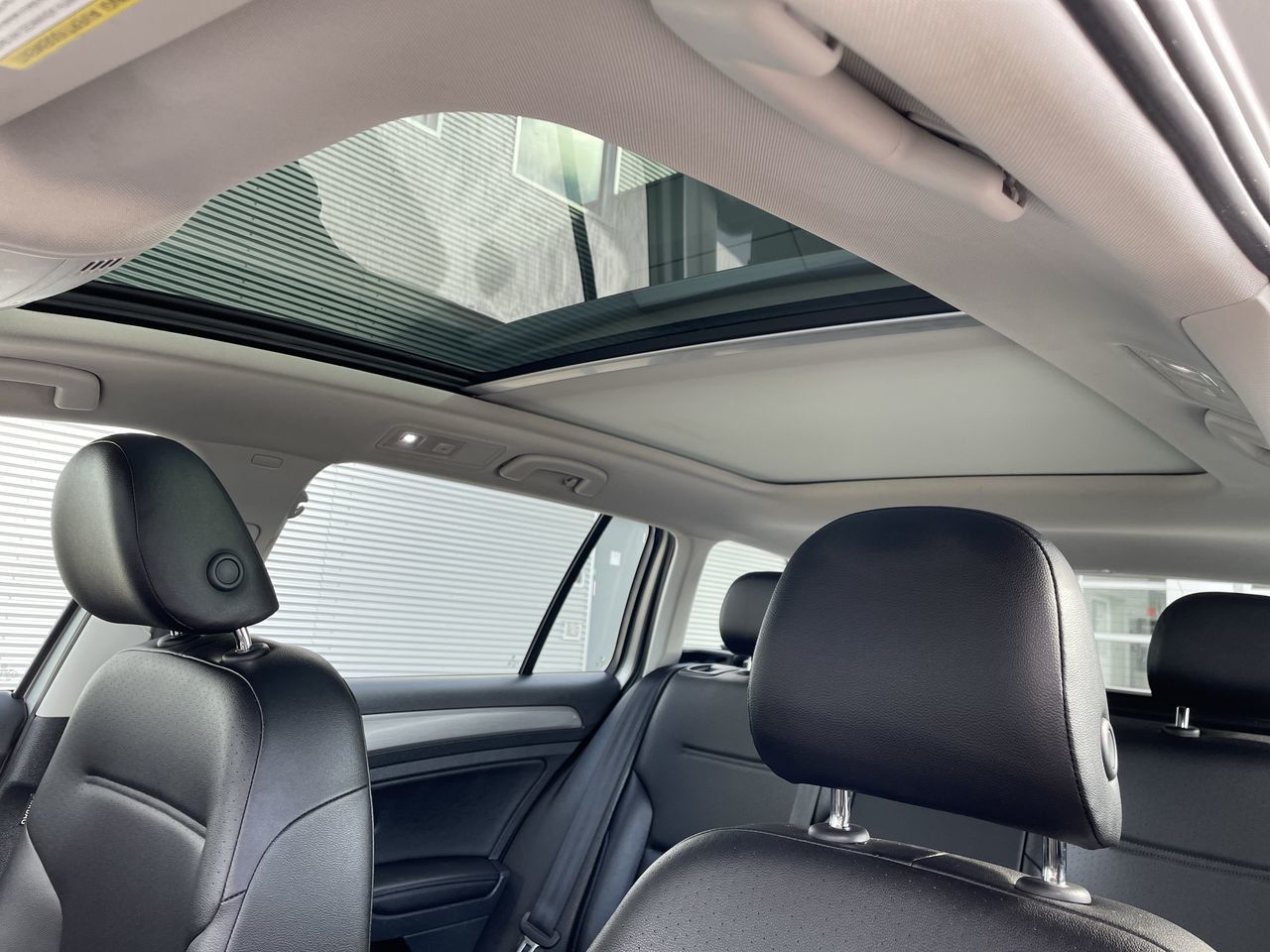 2017 Volkswagen Golf Sportwagen