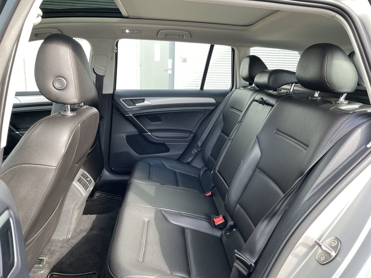 2017 Volkswagen Golf Sportwagen