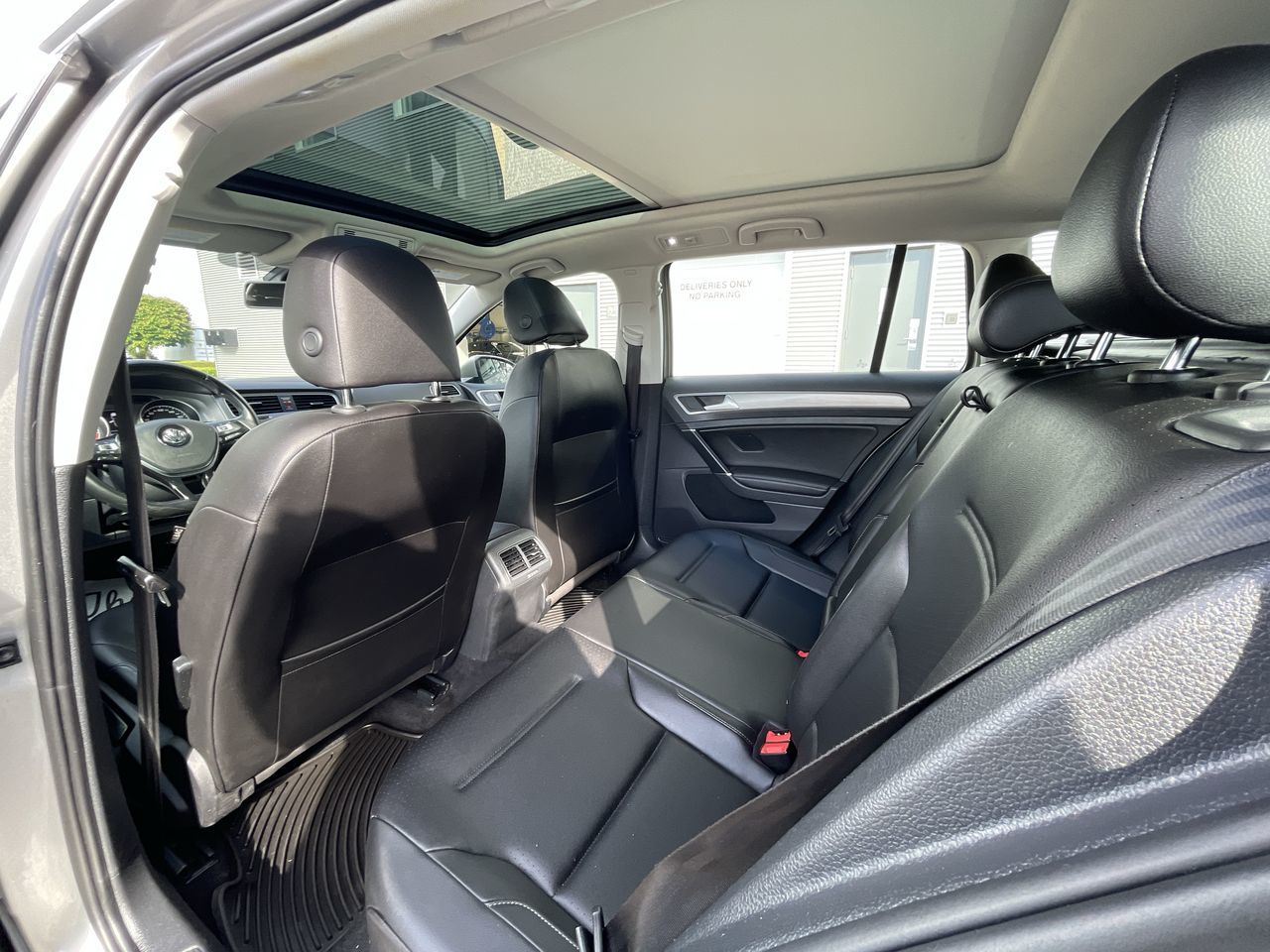 2017 Volkswagen Golf Sportwagen