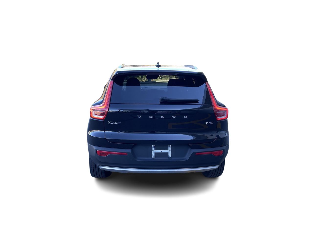 2022  XC40