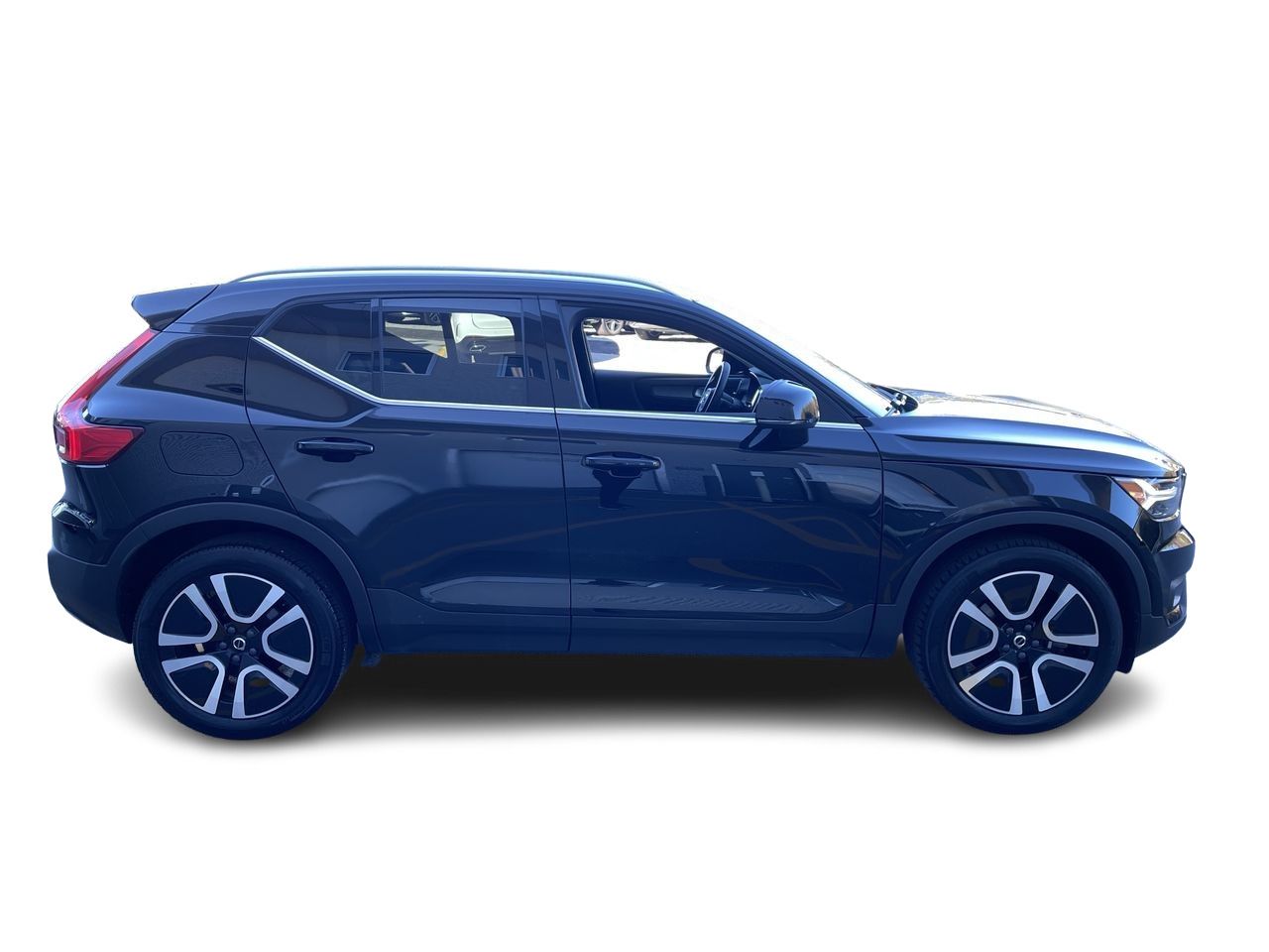 2022  XC40