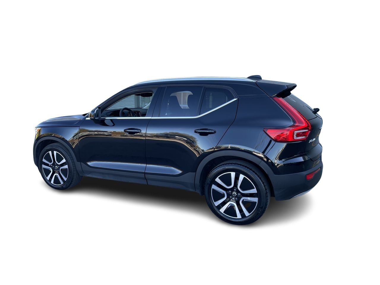 2022  XC40
