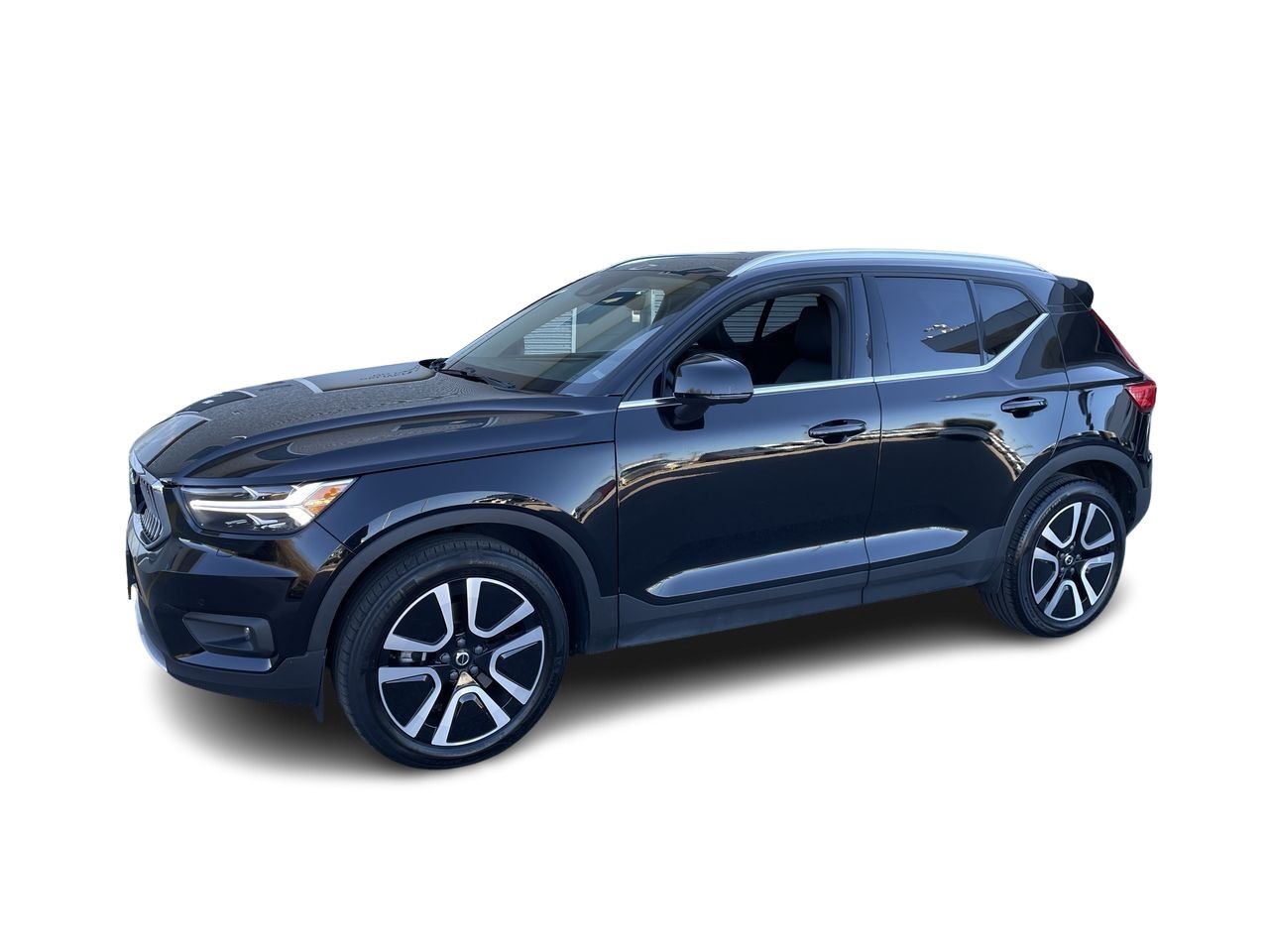 2022  XC40