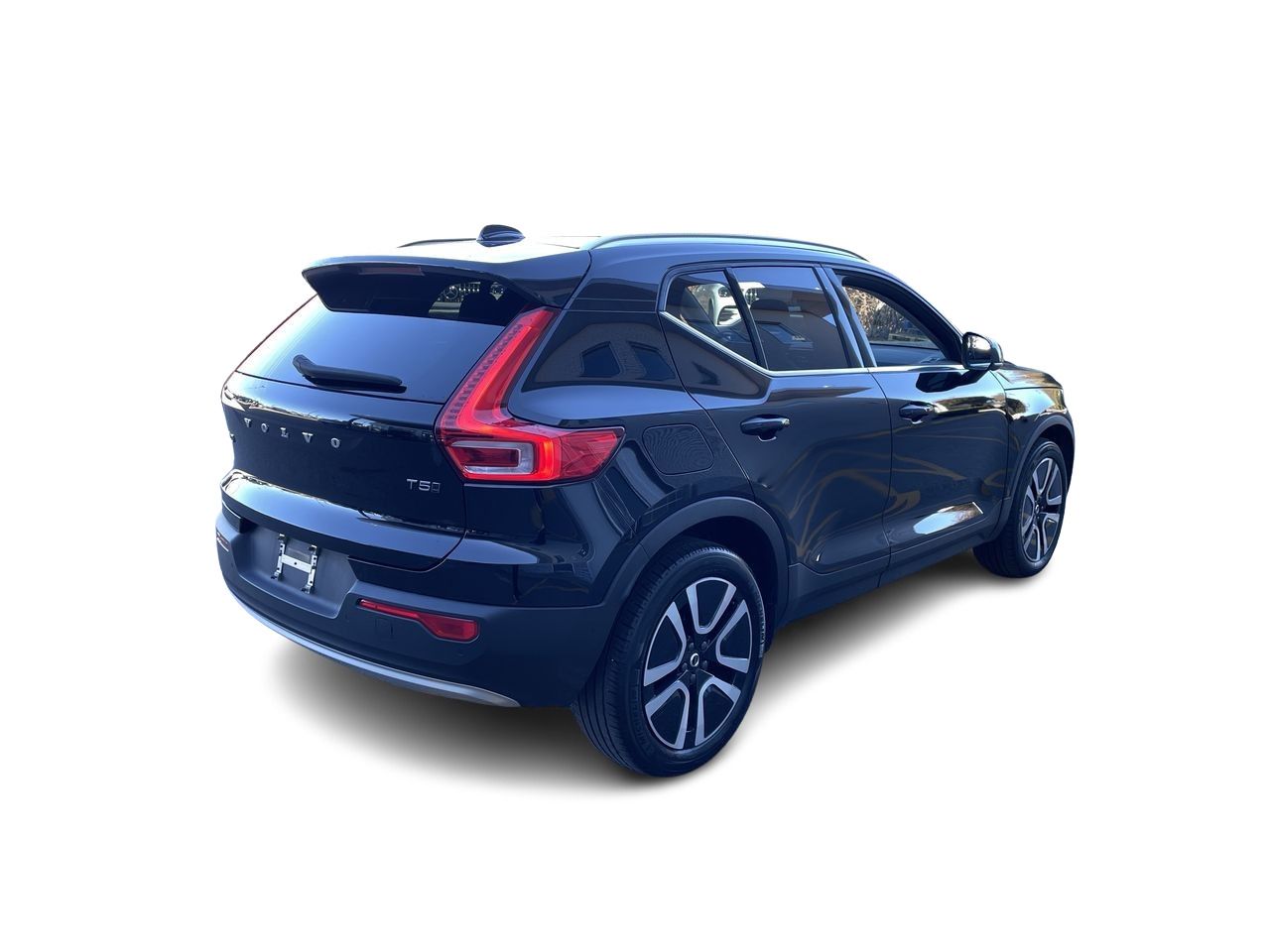 2022  XC40