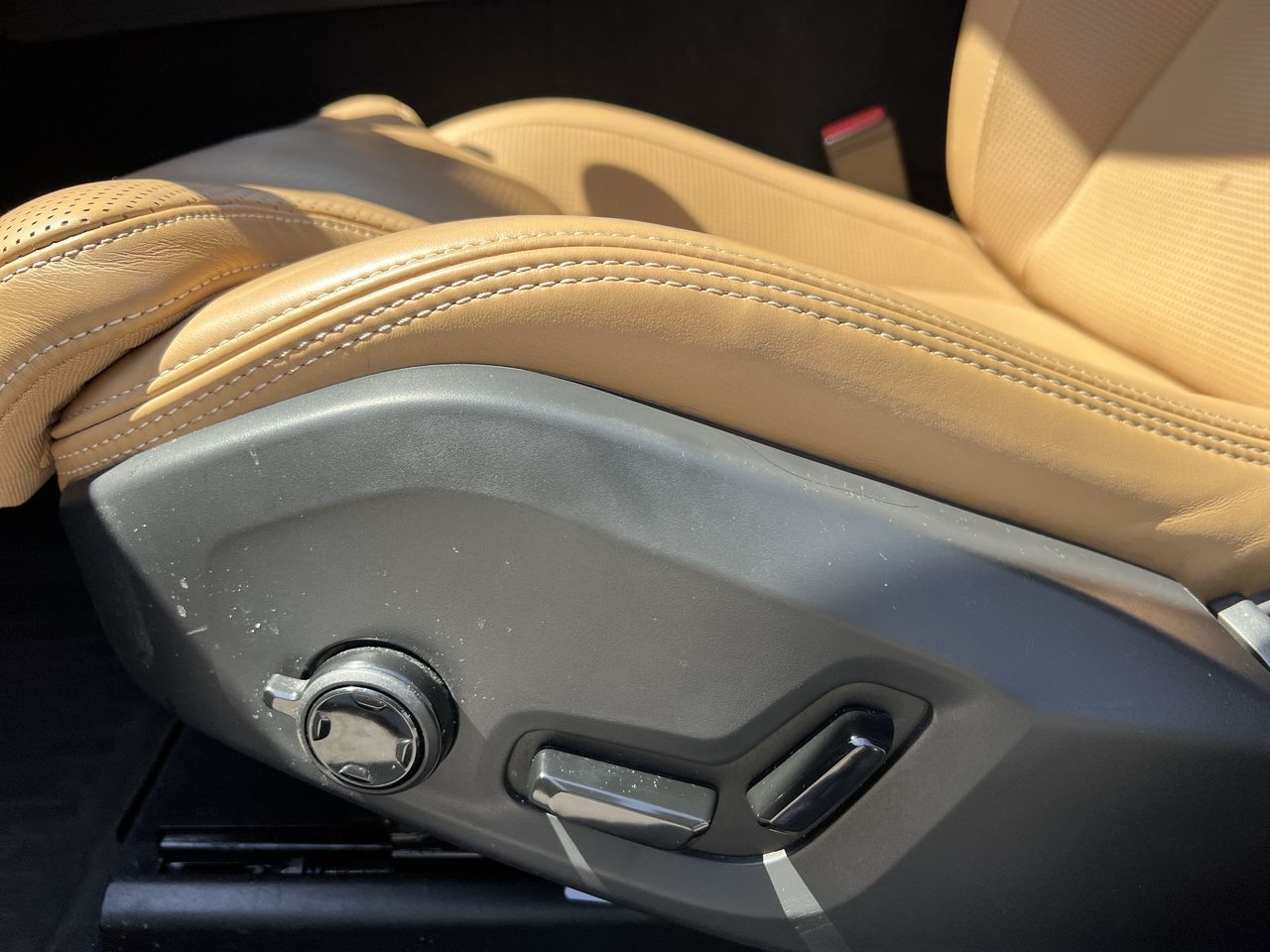 2021 Volvo XC60 in Langley, British Columbia