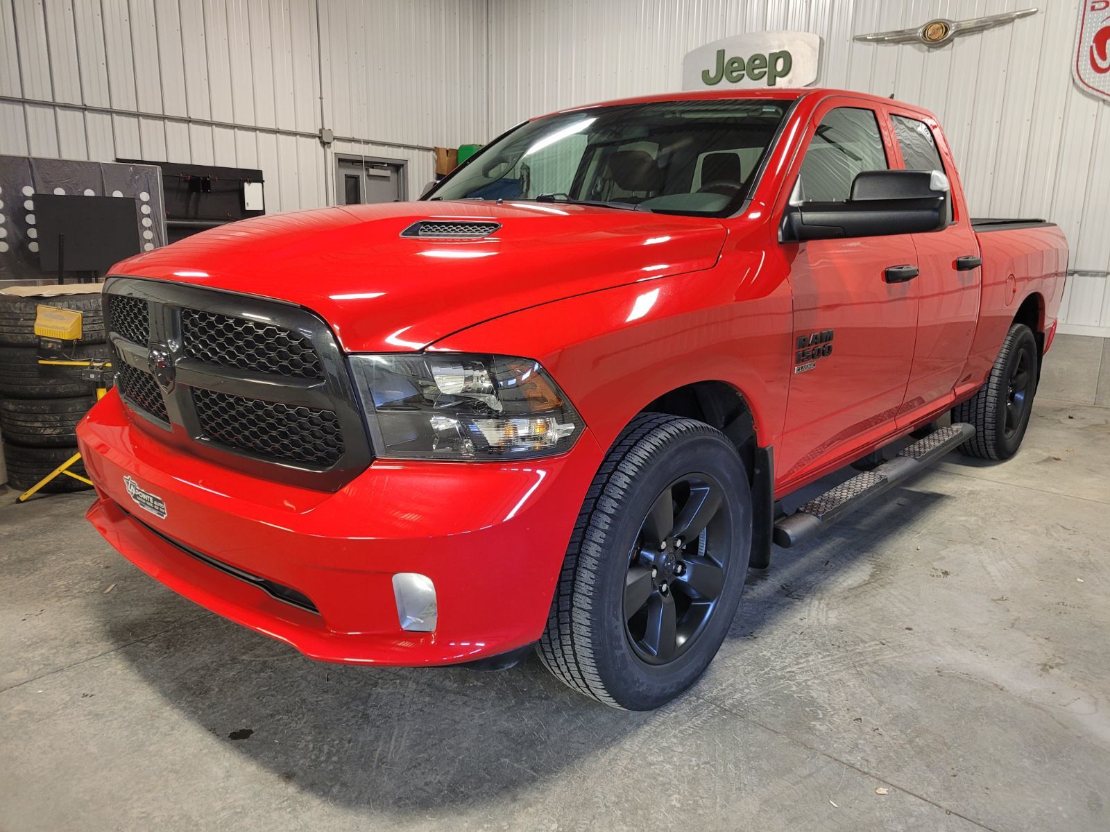 Lapointe Auto à Montmagny Ram 1500 Classic Express 2019 N1302A