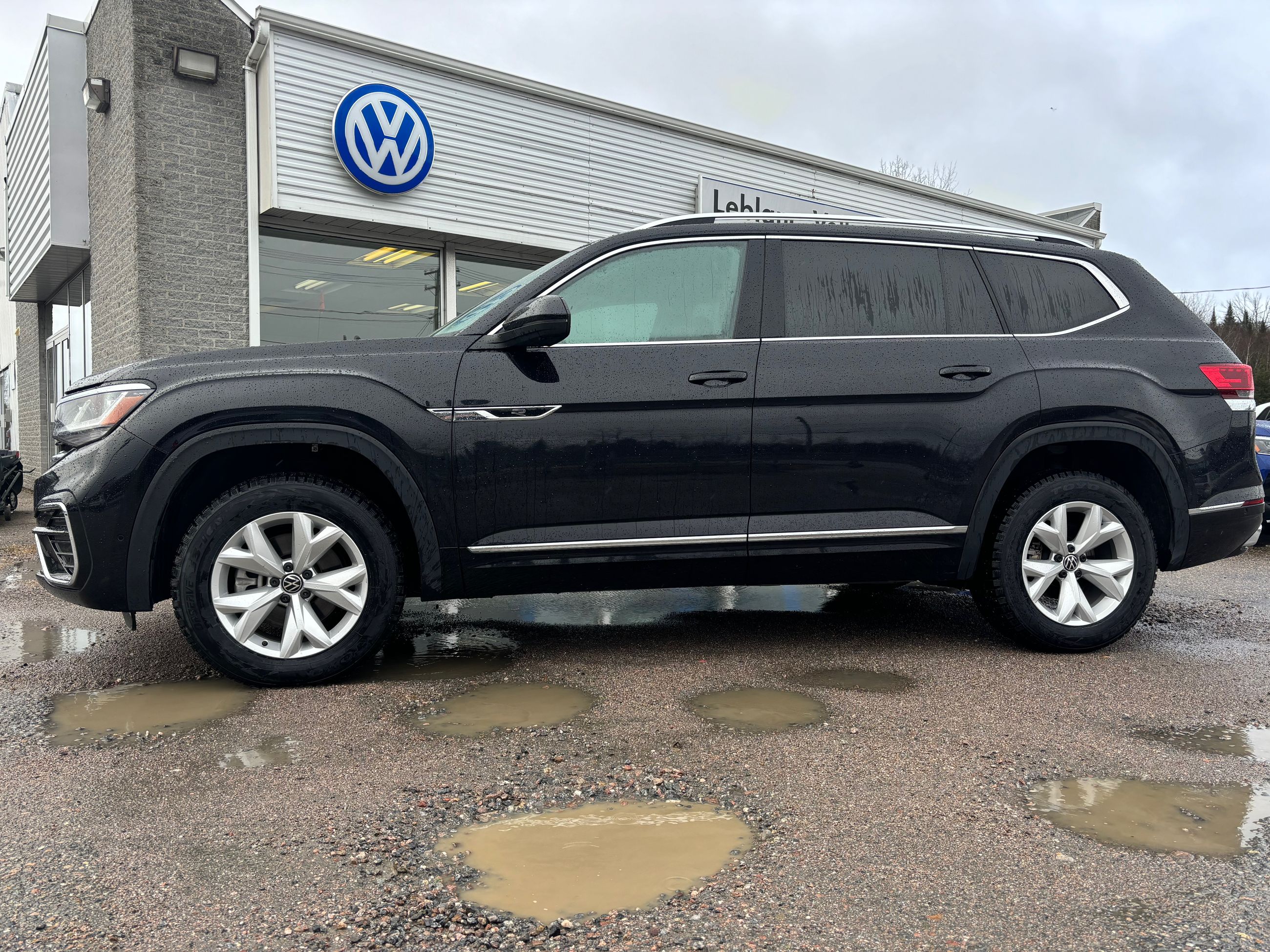 2023 Volkswagen Atlas EXECLINE