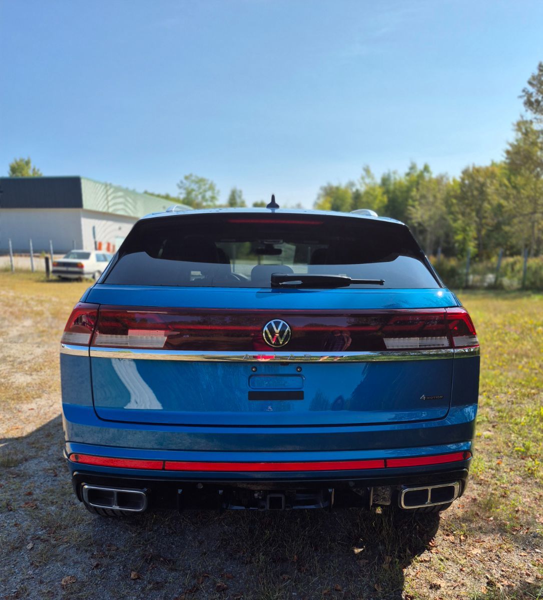 2024 Volkswagen Atlas Cross Sport EXECLINE Atlas Crossport 2024 : L’élégance audacieuse, la performance sans compromis.