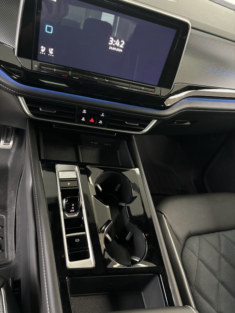 Volkswagen Atlas Cross Sport EXECLINE 2024 Atlas Crossport 2024 : L’élégance audacieuse, la performance sans compromis.