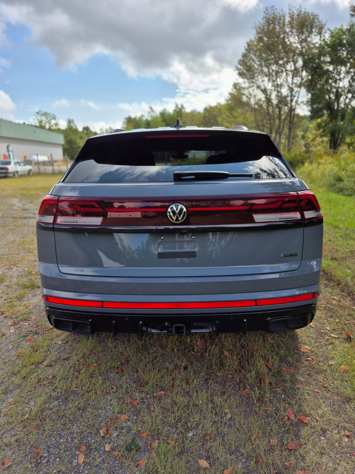 Volkswagen Atlas Cross Sport Comfortline R-Line Black Edition 2025 Cross Sport 2025 : Taillé pour la route, prêt pour l’aventure