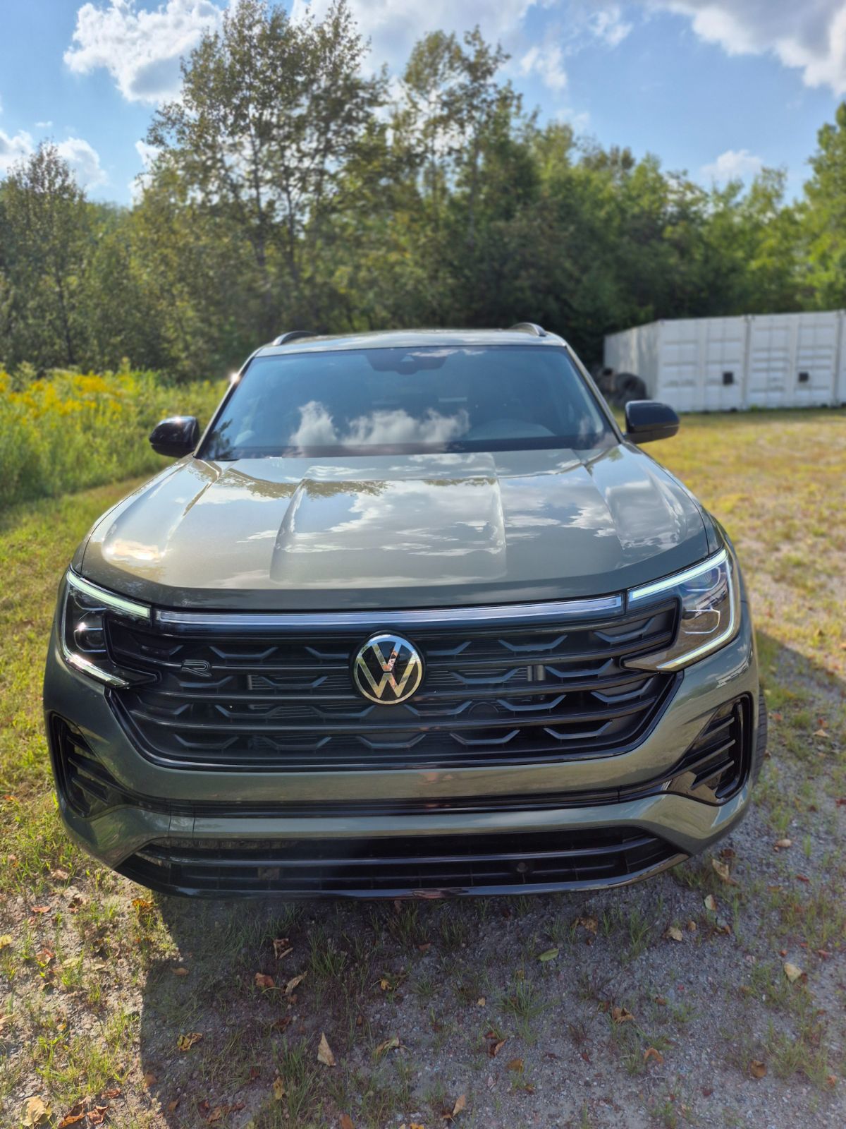 Photo Volkswagen Atlas Cross Sport Comfortline R-Line Black Edition 2025 #3