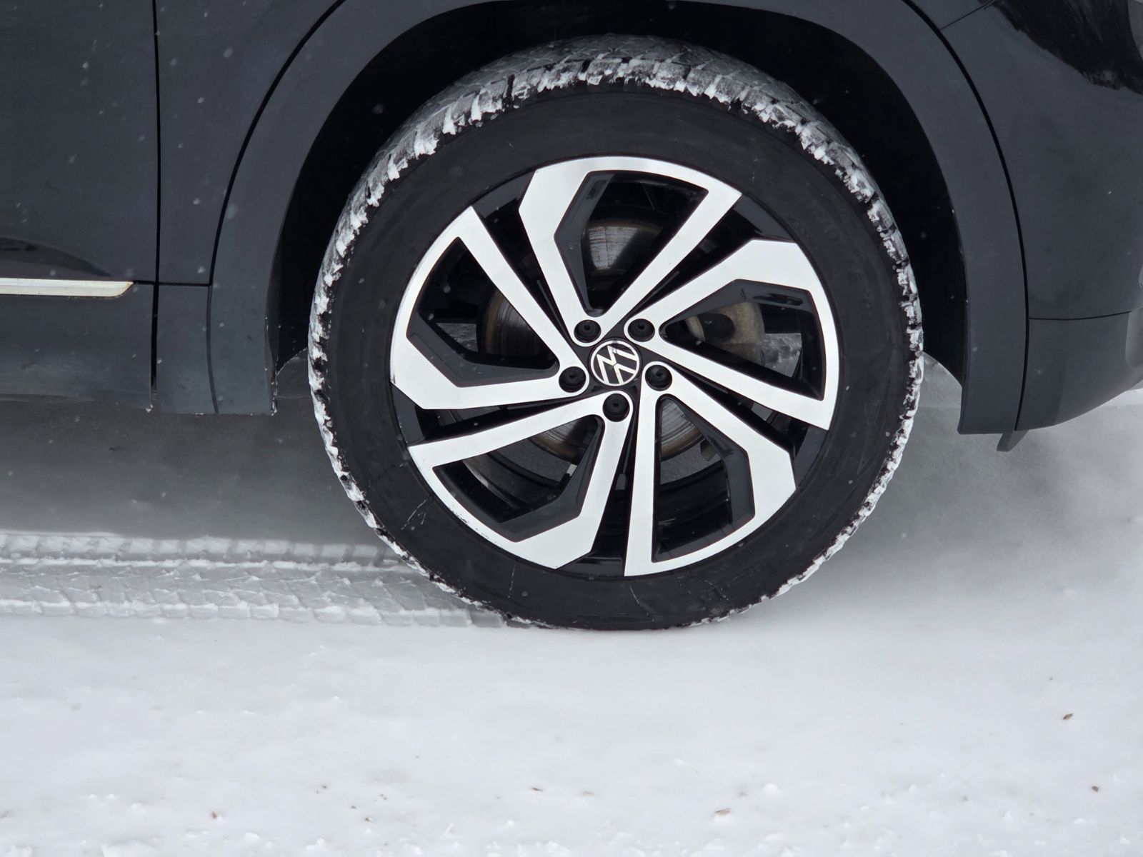 2022 Volkswagen Atlas Highline Atlas Highline 2022: luxury and performance—with remaining warranty included!