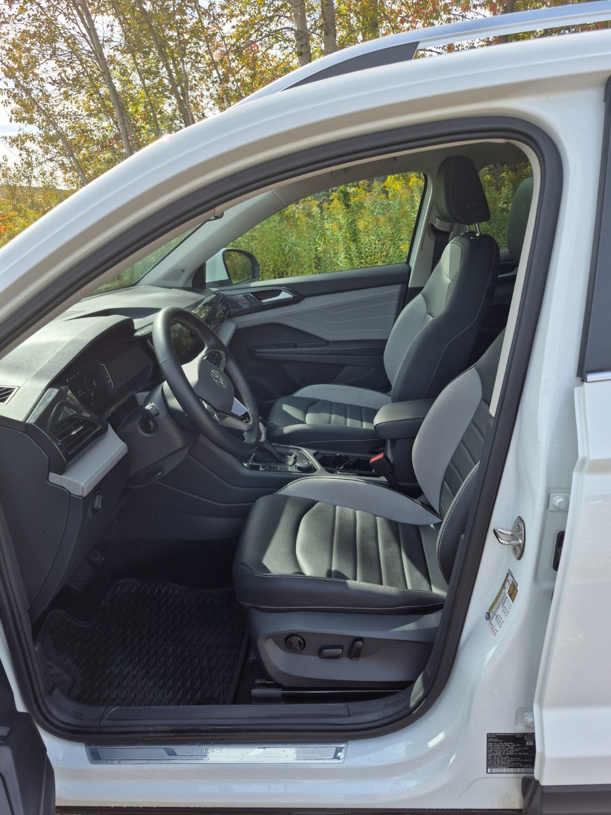 2024 Volkswagen Taos Highline démo low kilometer