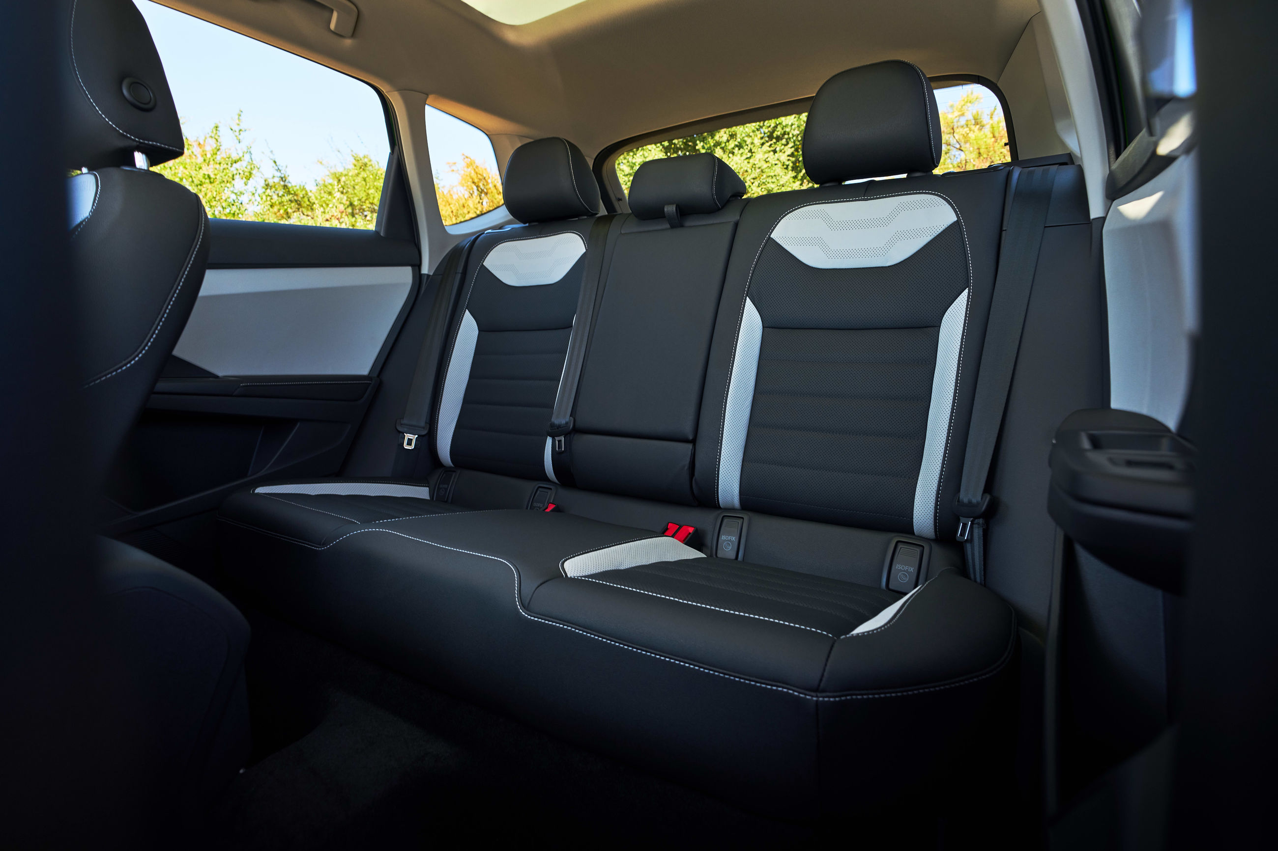 2025 Volkswagen Taos Comfortline Black Edition 4MOTION aos 2025 – Go Your Own Way