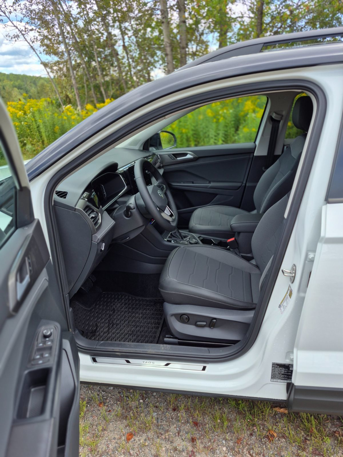 2026 Volkswagen Taos Comfortline Black Edition