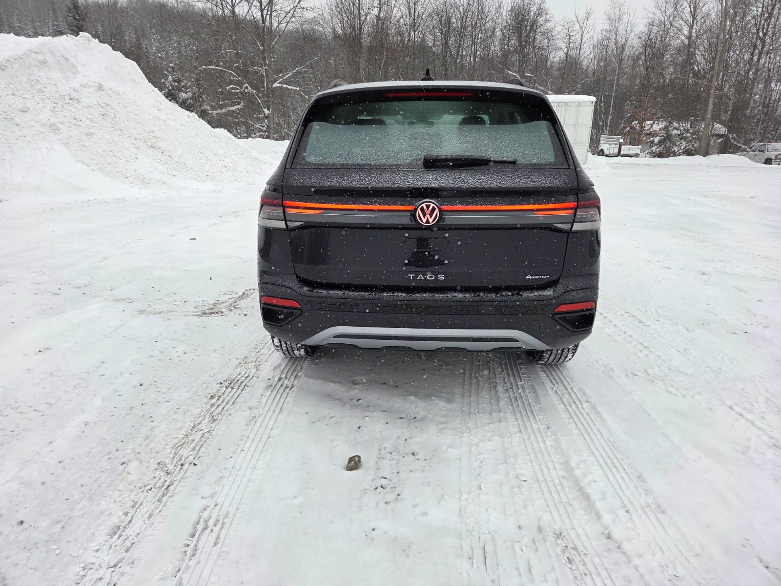 2026 Volkswagen Taos Trendline Taos 2026: compact, yet ready for anything