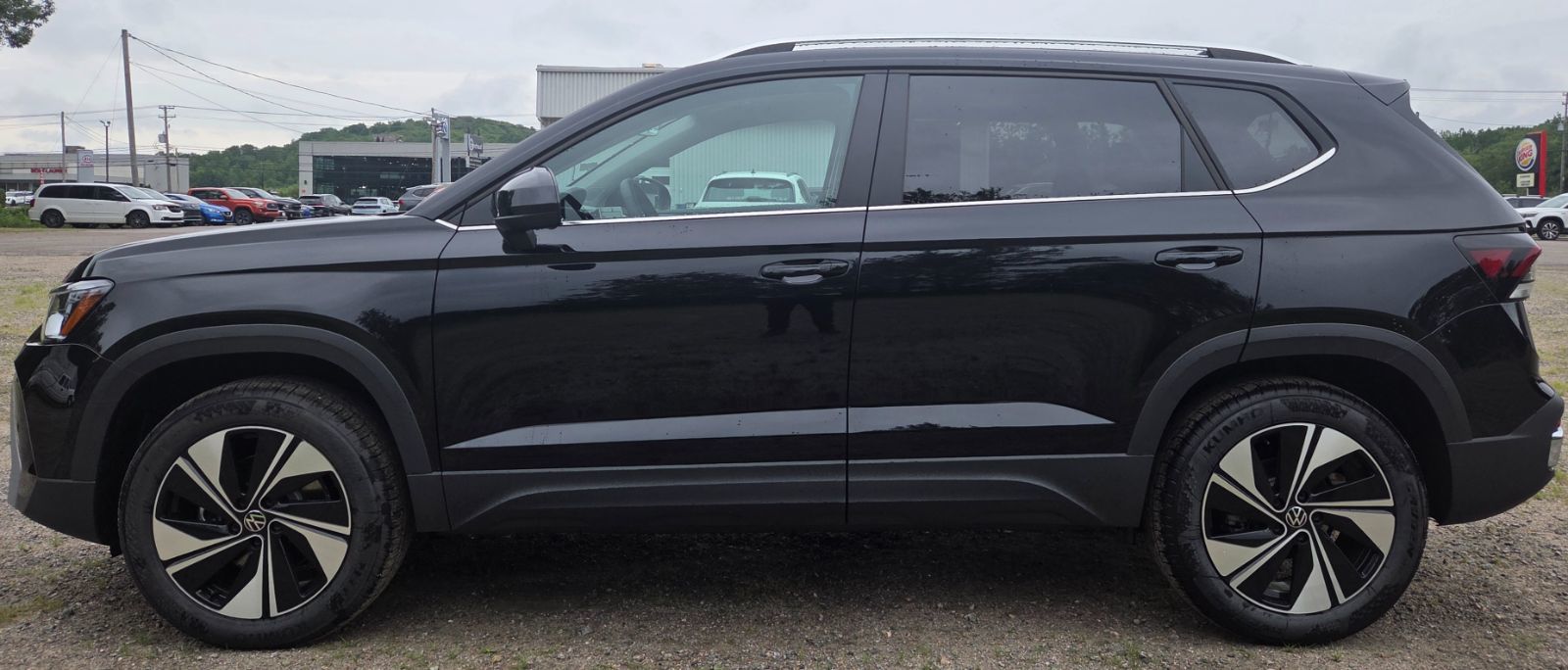 Photo 2026 Volkswagen Taos Highline 4MOTION #6