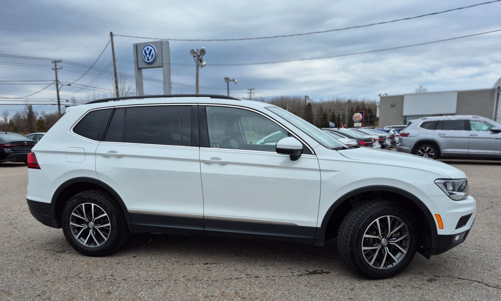 2021 Volkswagen Tiguan CONFORTLINE Single owner, accident-free, still under manufacturer’s warranty