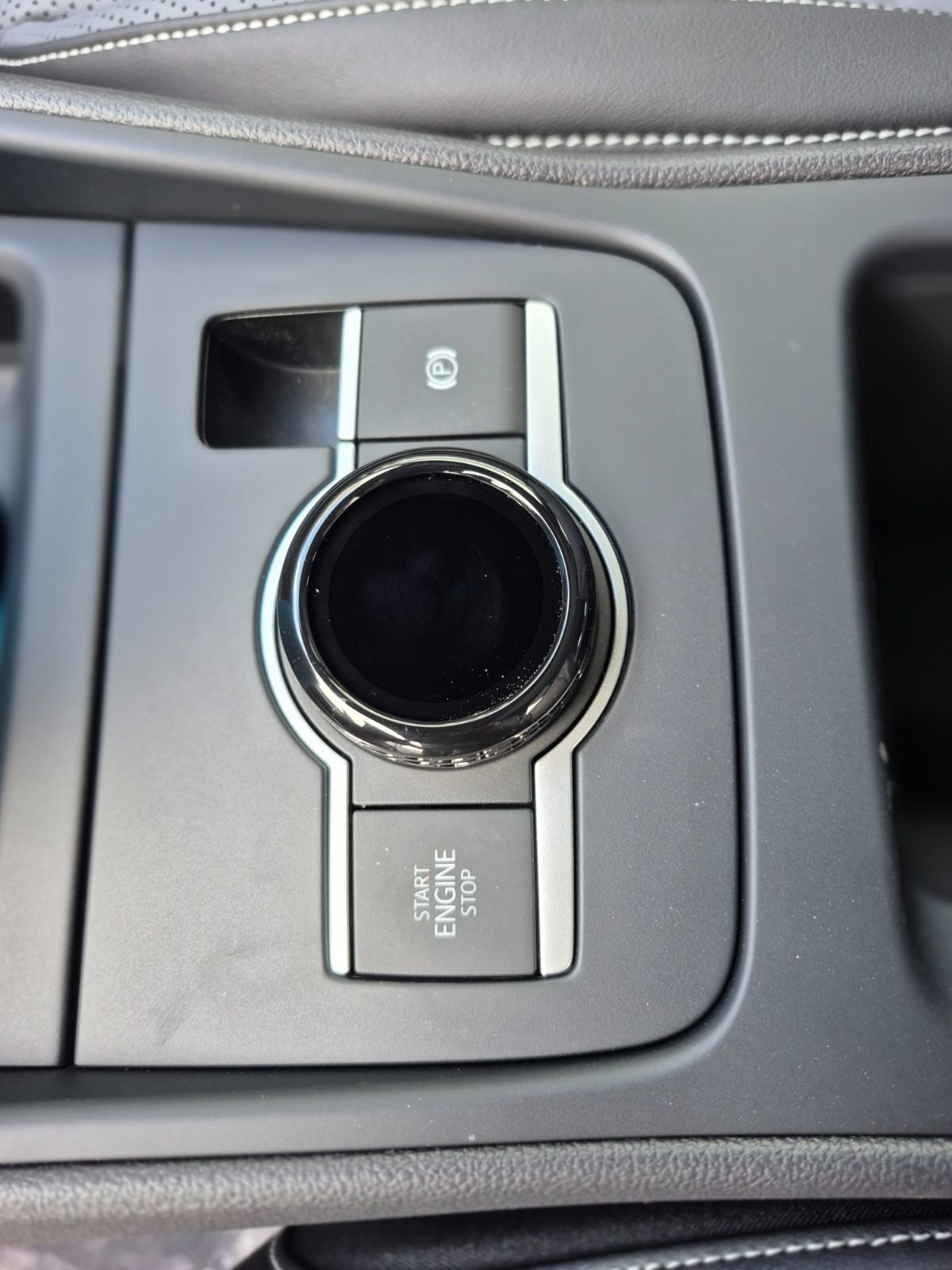 Volkswagen Tiguan Comfortline R-Line Black Edition 2026 Intelligent. Puissant. Tiguan 2026