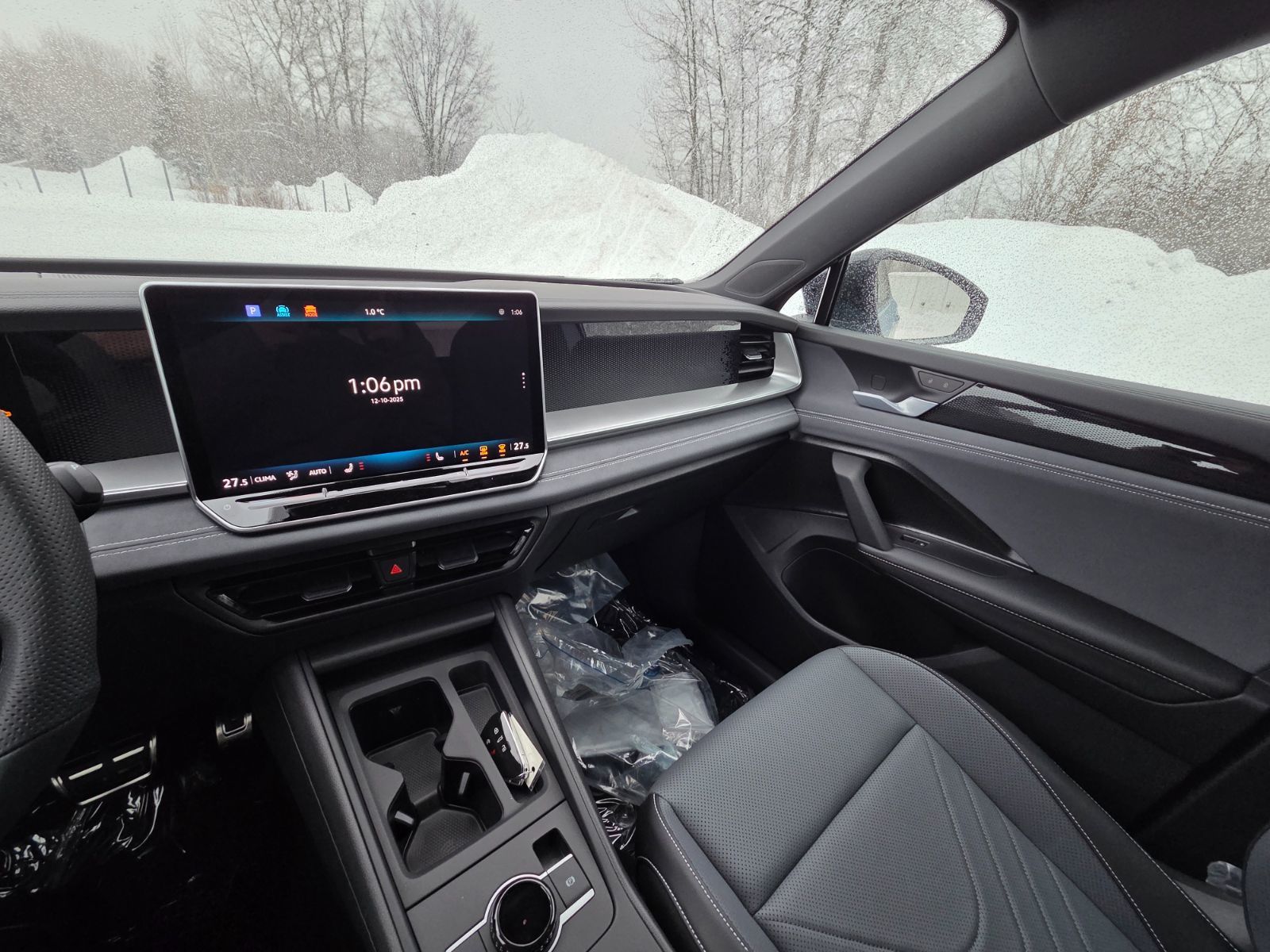 2026 Volkswagen Tiguan Comfortline R-Line Black Edition Tiguan 2026: the power that turns heads