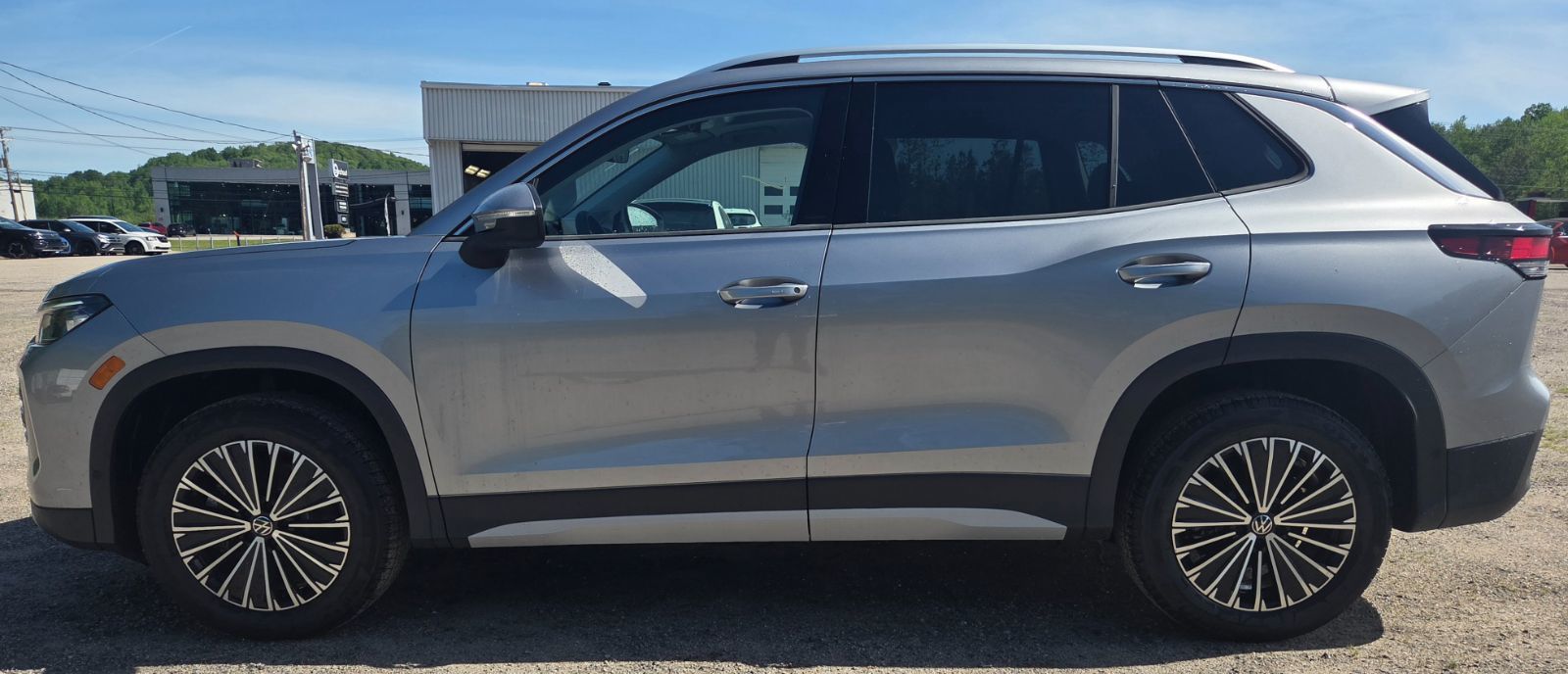Photo 2026 Volkswagen Tiguan Comfortline 4MOTION #5