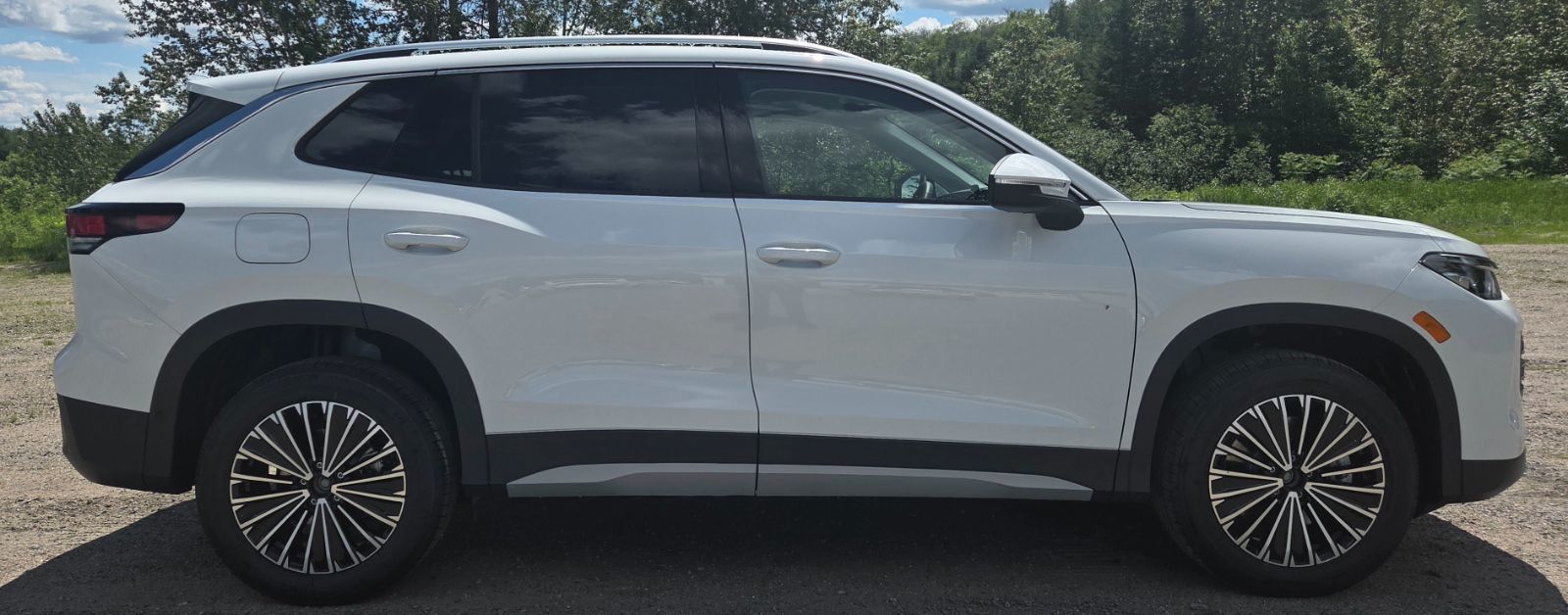 Photo Volkswagen Tiguan Comfortline 4MOTION 2026 #4