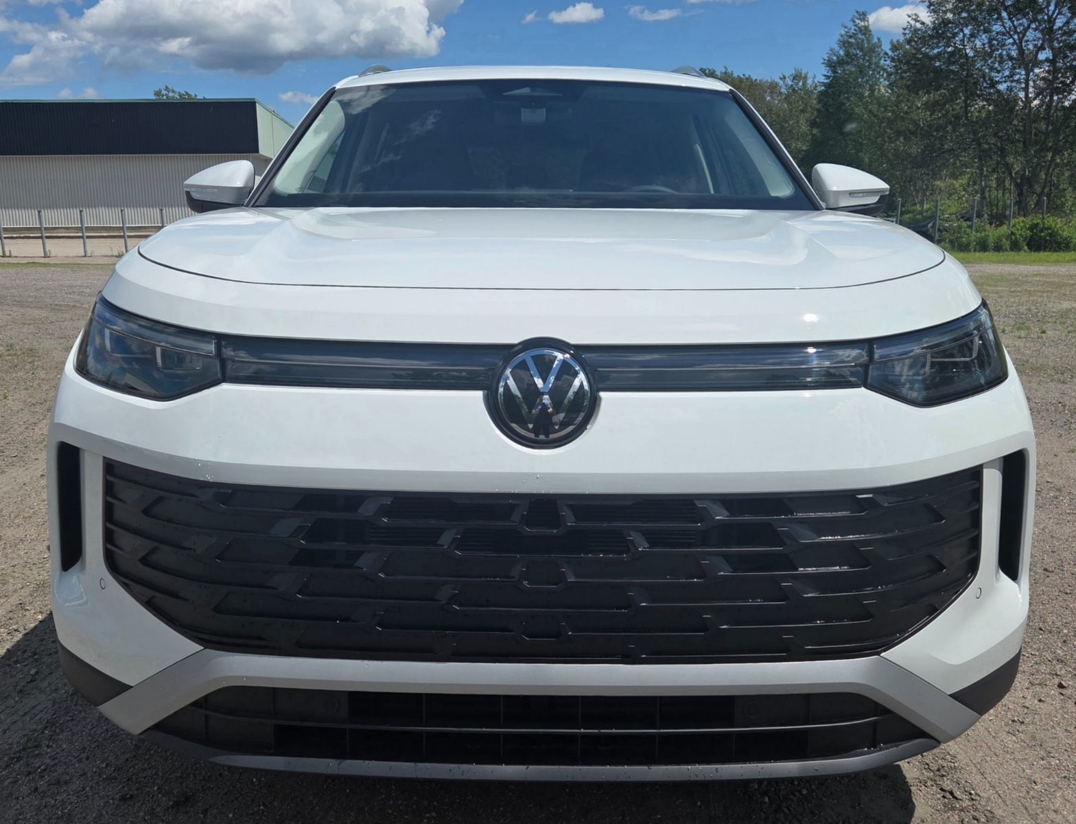 Photo Volkswagen Tiguan Comfortline 4MOTION 2026 #3