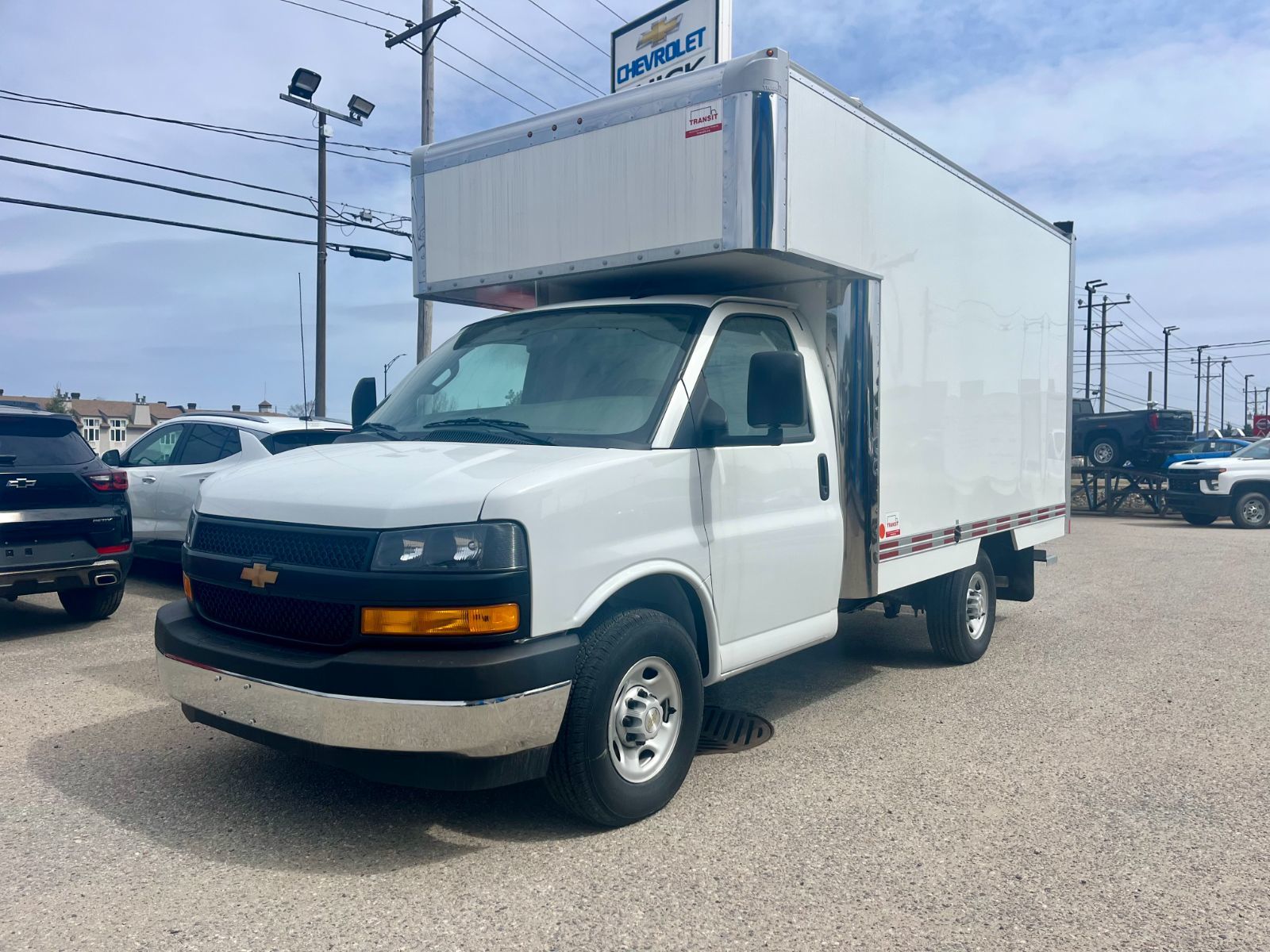 2025 Chevrolet Express Cutaway 3500 WT 139''