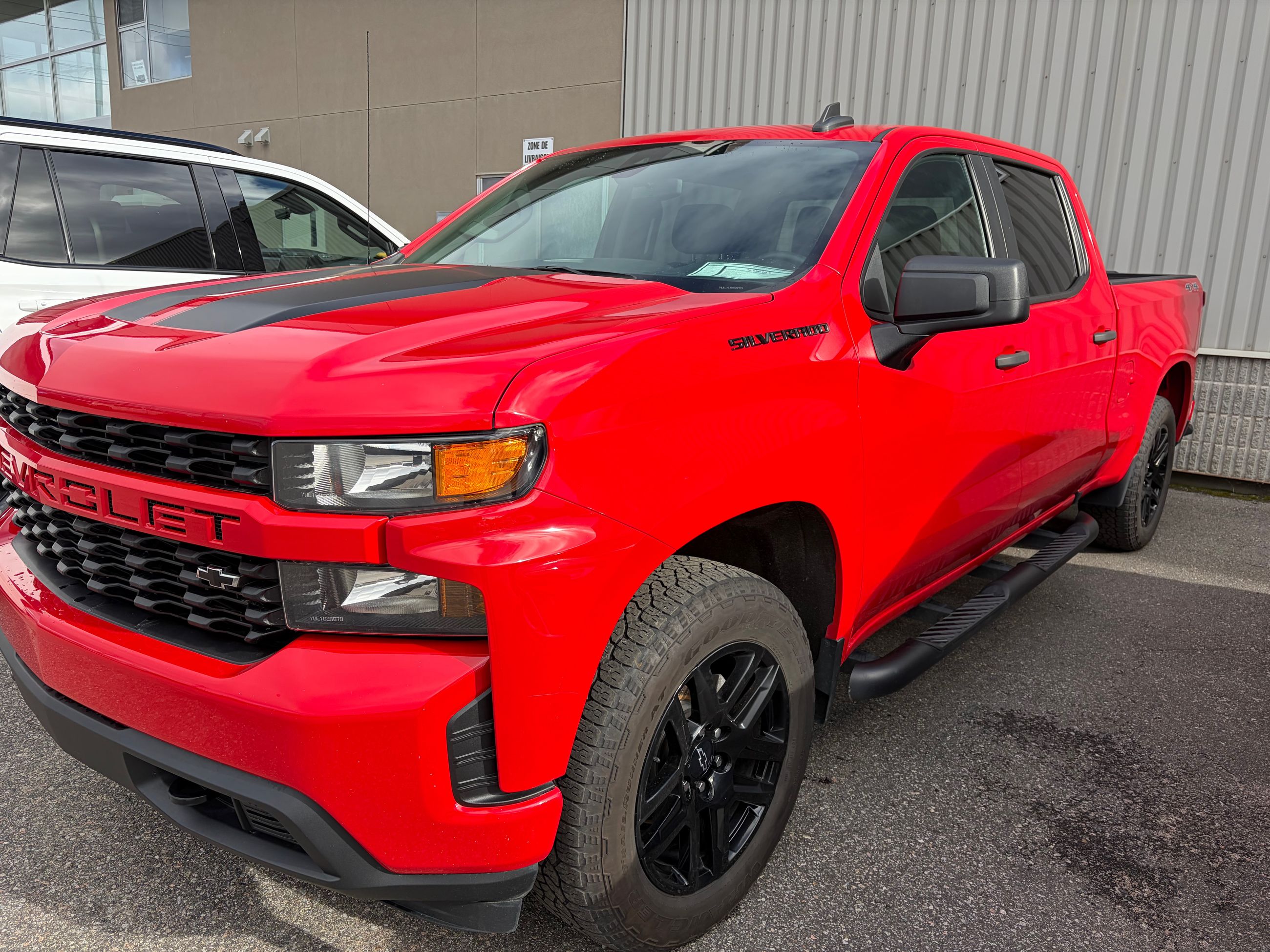 Les Sommets Chevrolet Buick GMC | 2021 Chevrolet Silverado 1500 Custom ...