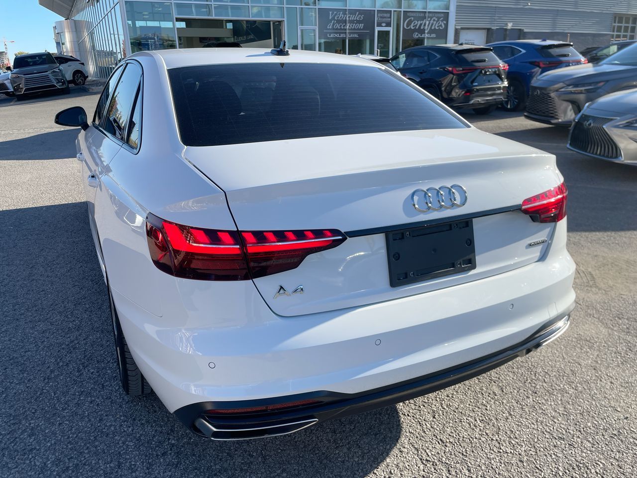 Audi A4 Sedan  2021 à Laval, Québec