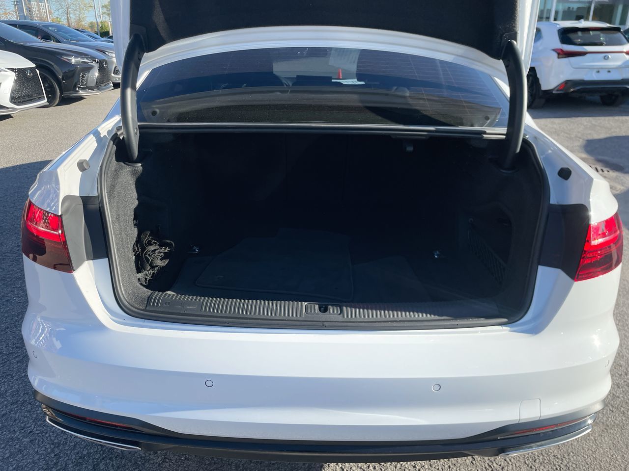 Audi A4 Sedan  2021 à Laval, Québec