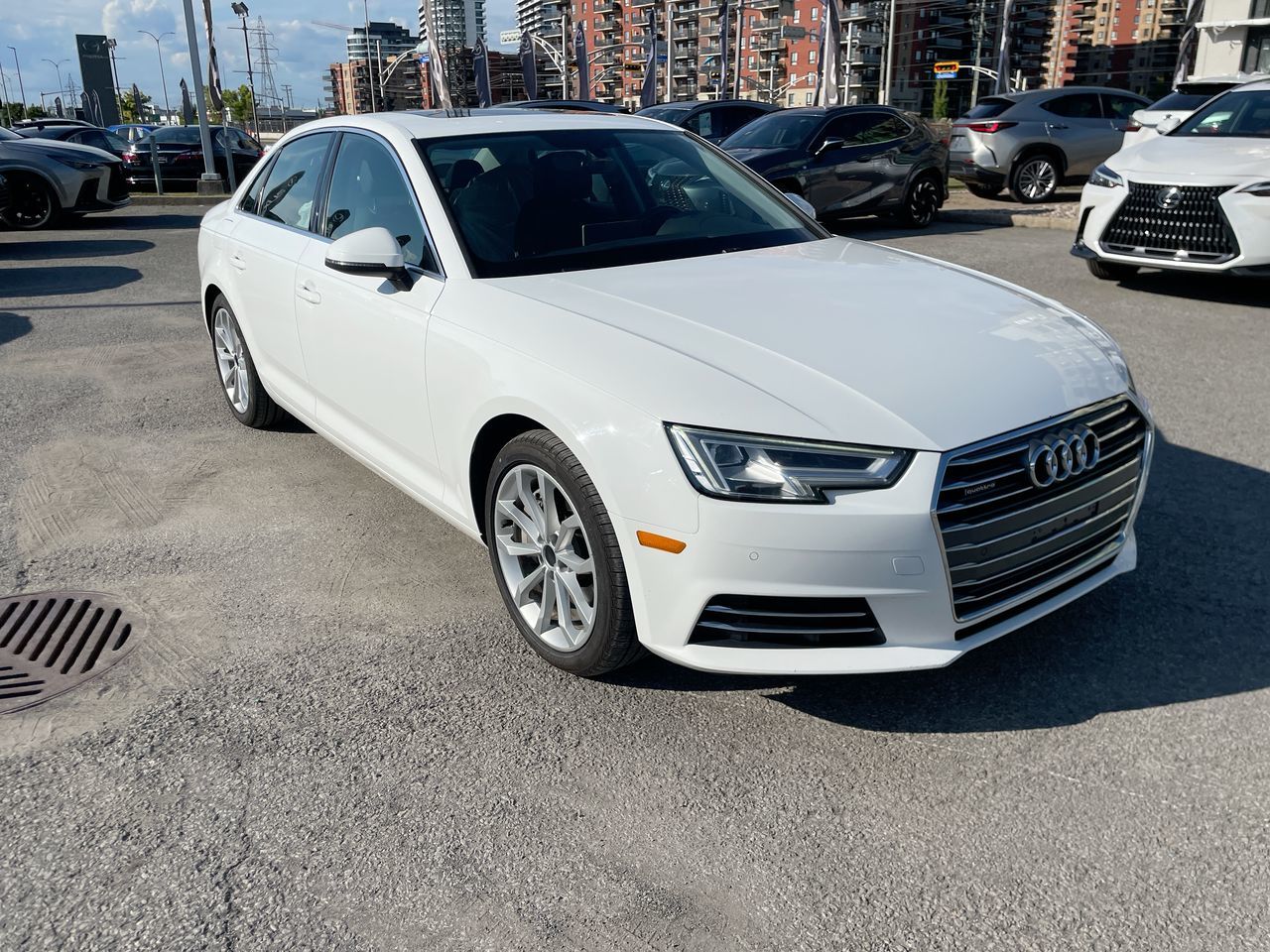 Audi A4  2017 à Laval, Québec