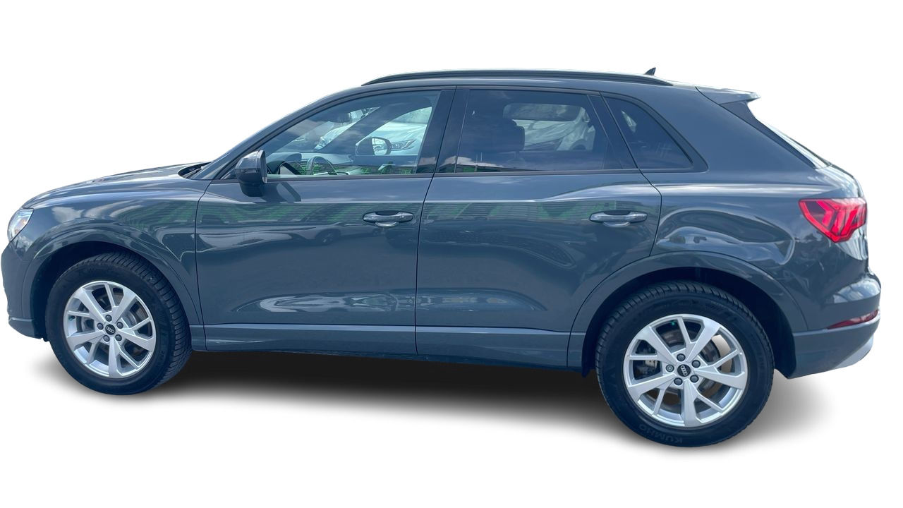 Audi Q3  2022 à Laval, Québec