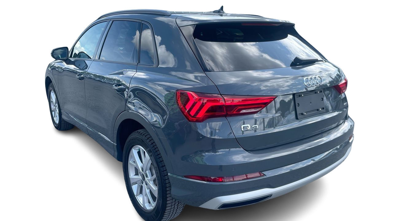 Audi Q3  2022 à Laval, Québec