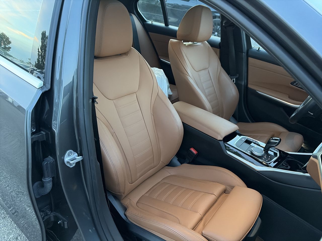 BMW 3 Series  2021