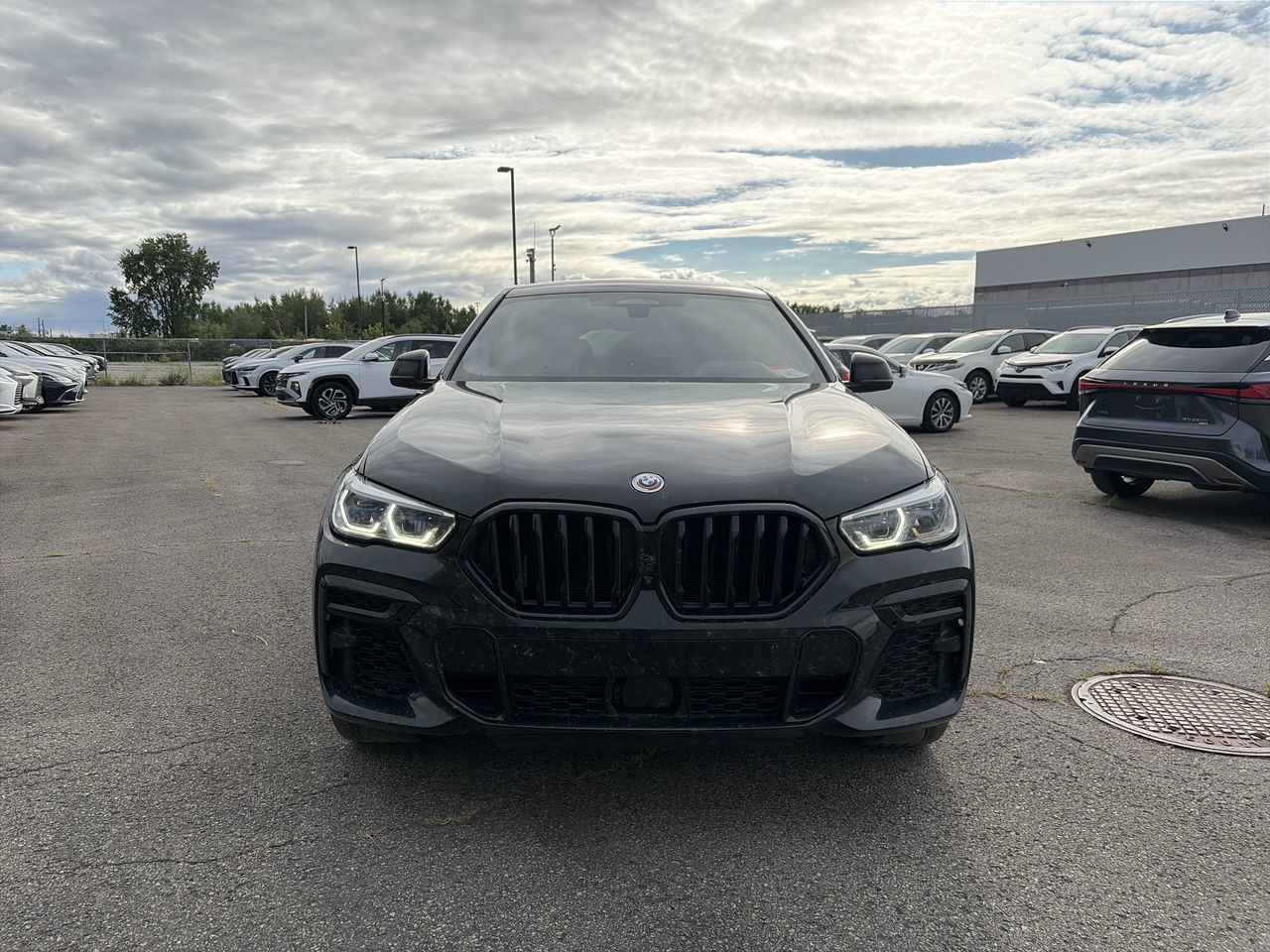 2023 BMW X6 in Laval, Quebec