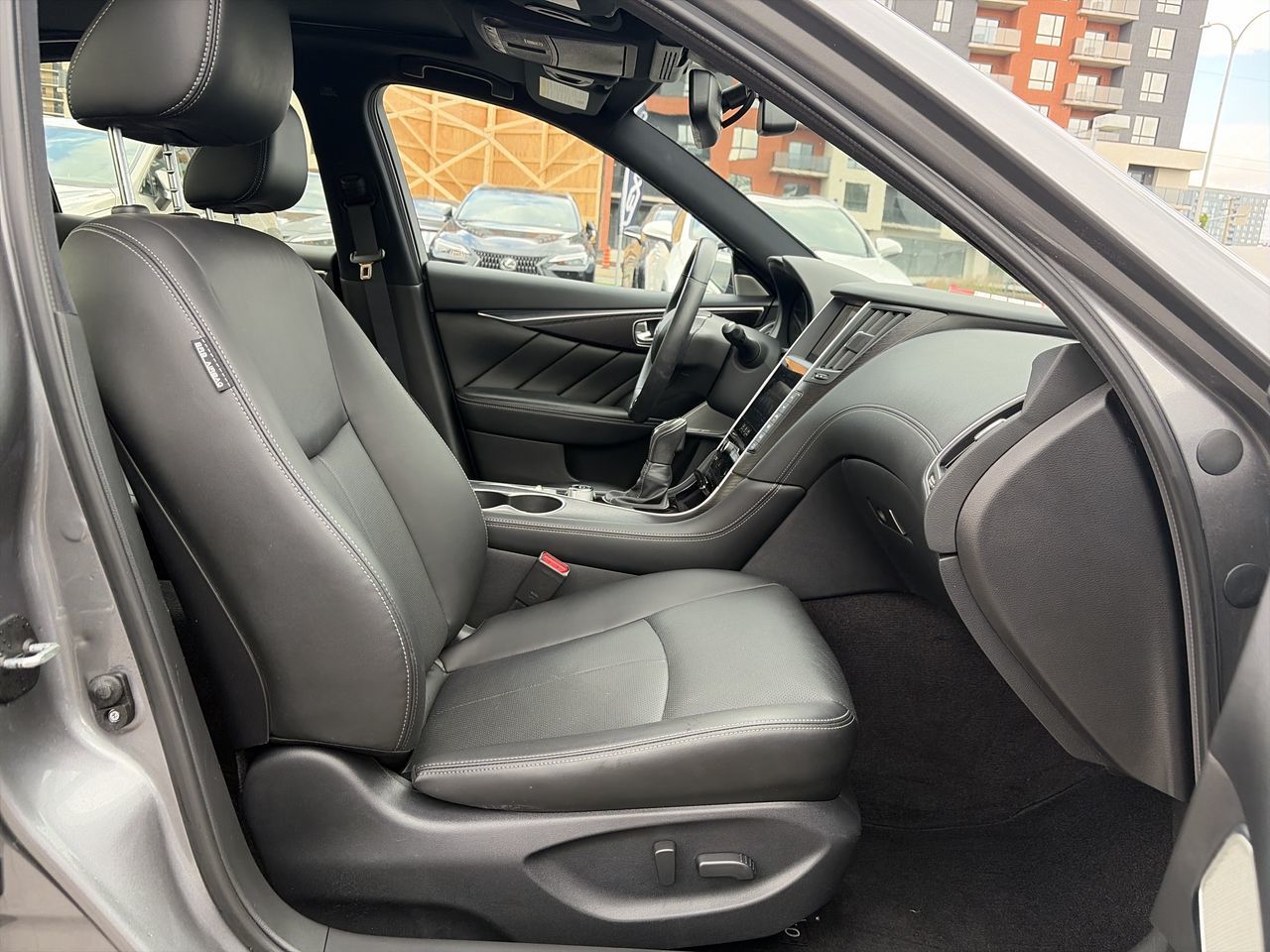 2022 Infiniti Q50
