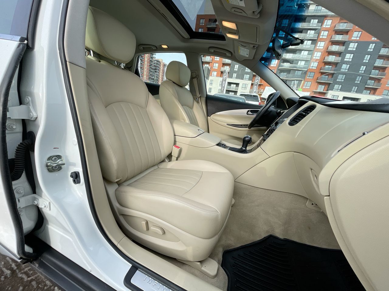 Infiniti QX50  2017 à Laval, Québec