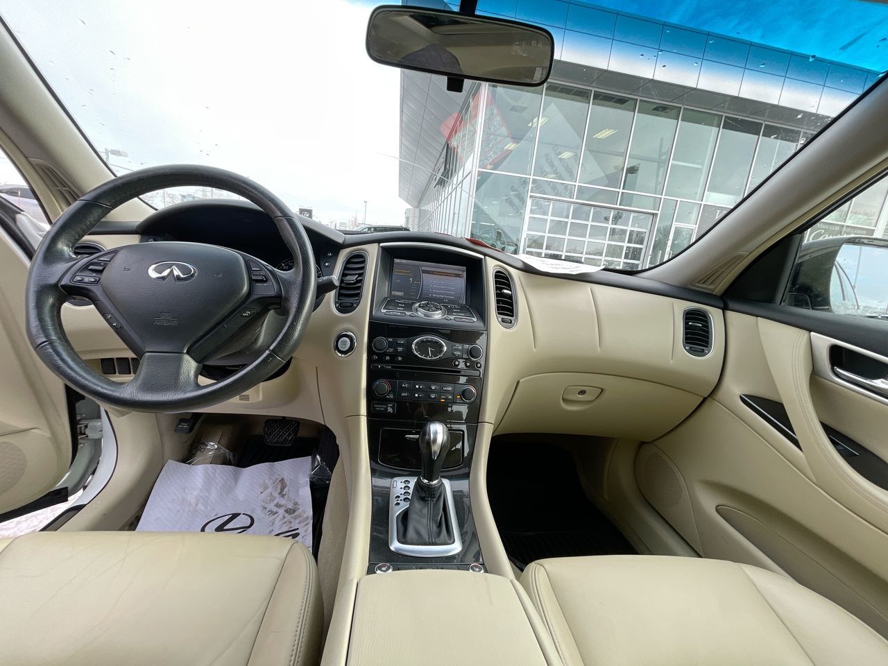 Infiniti QX50  2017 à Laval, Québec