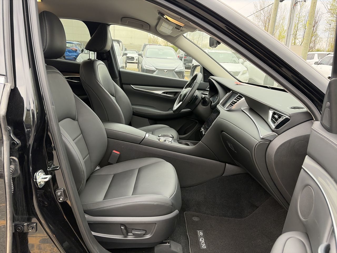Infiniti QX50  2024