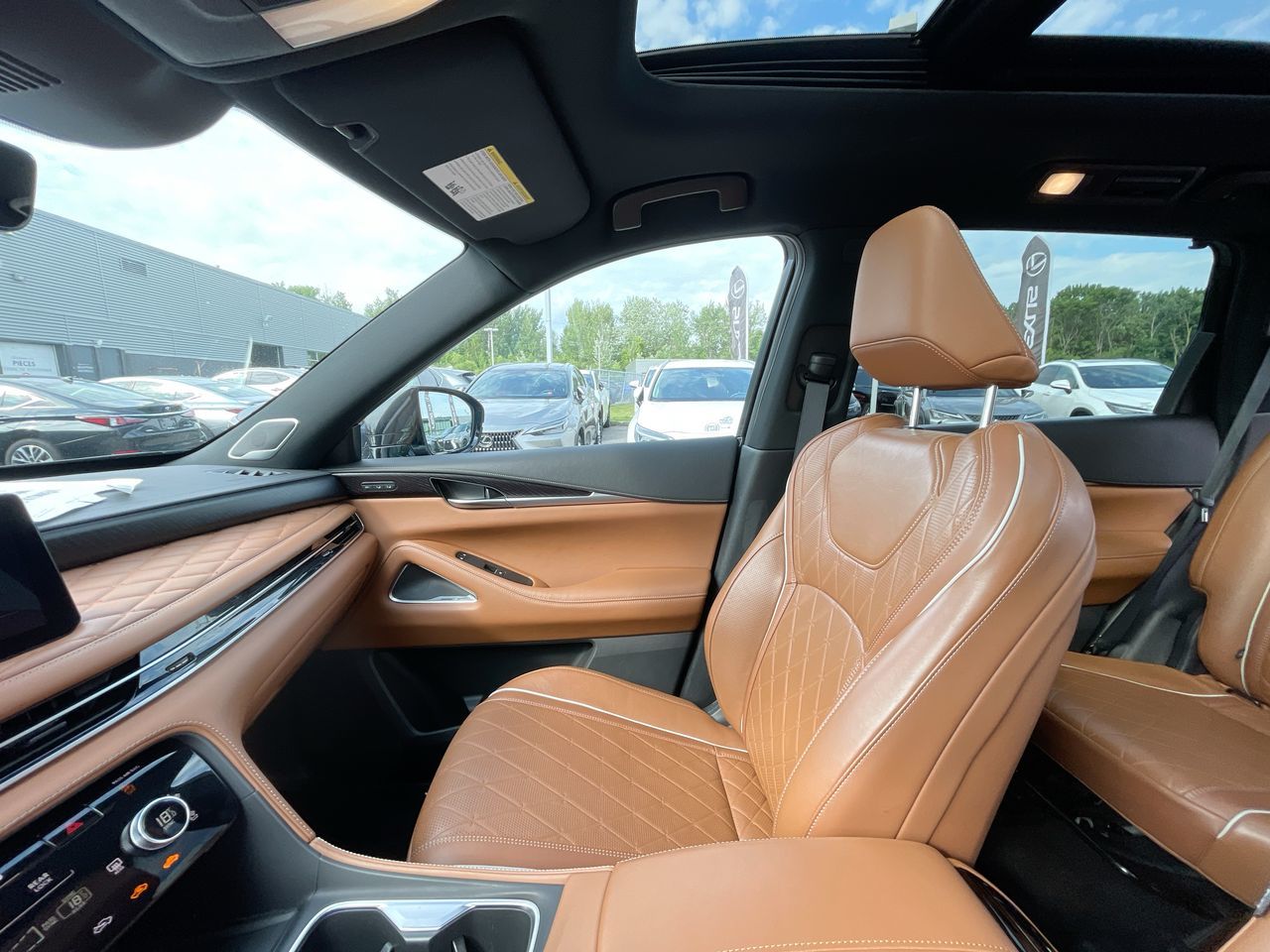 Infiniti QX60  2023 à Laval, Québec