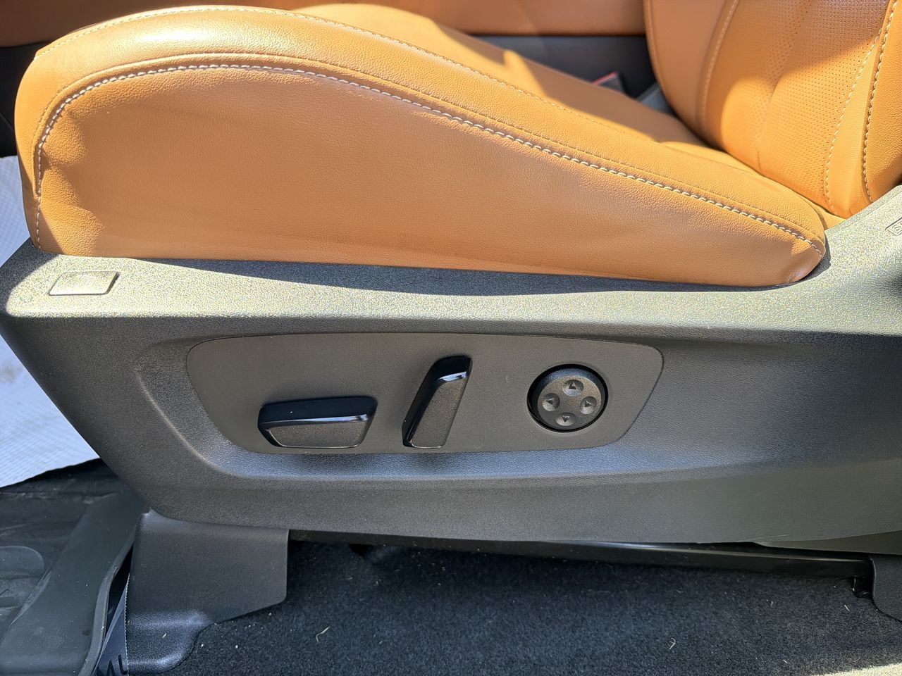 Infiniti QX60  2023