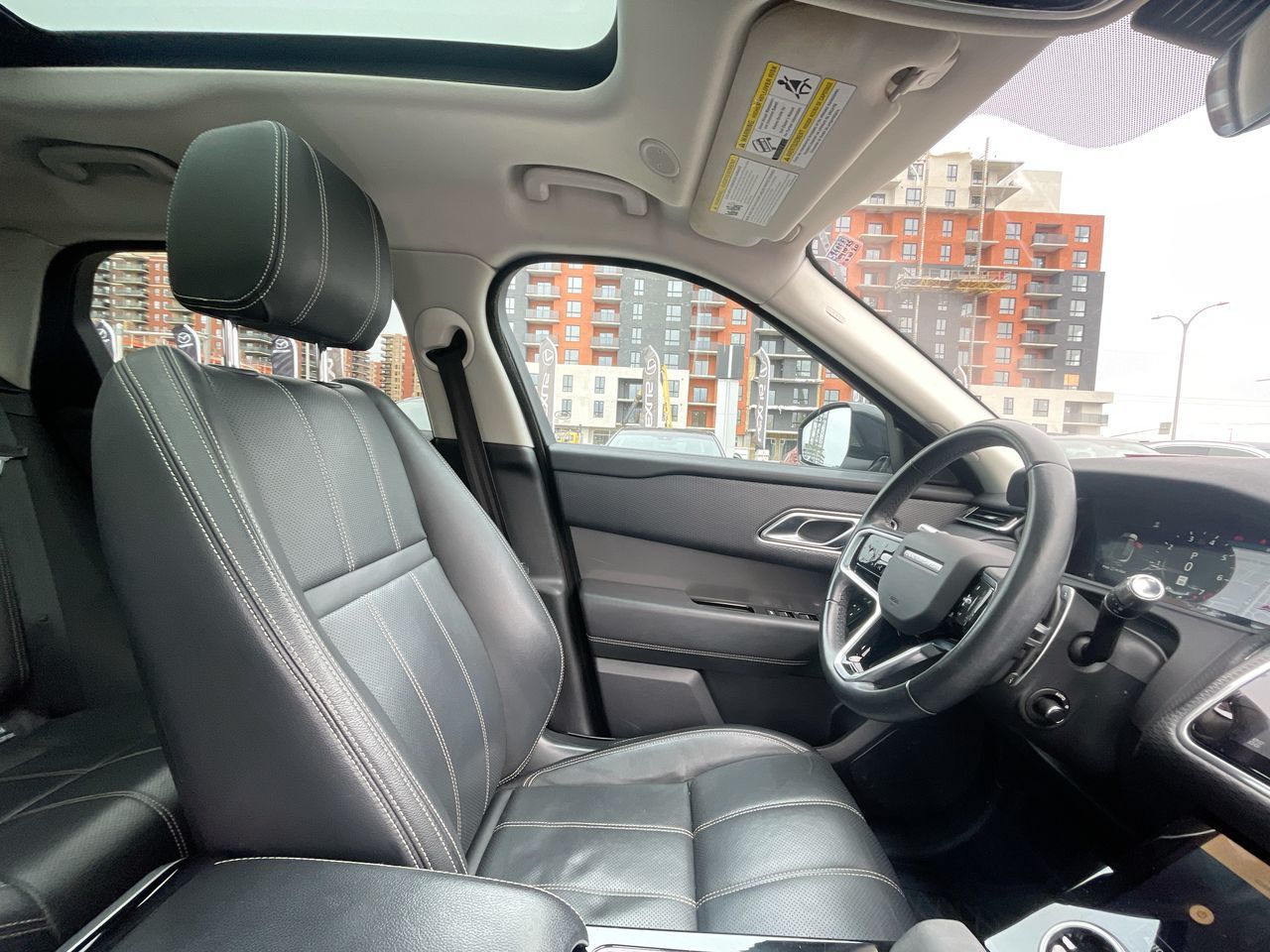 Land Rover Range Rover Velar  2021 à Laval, Québec