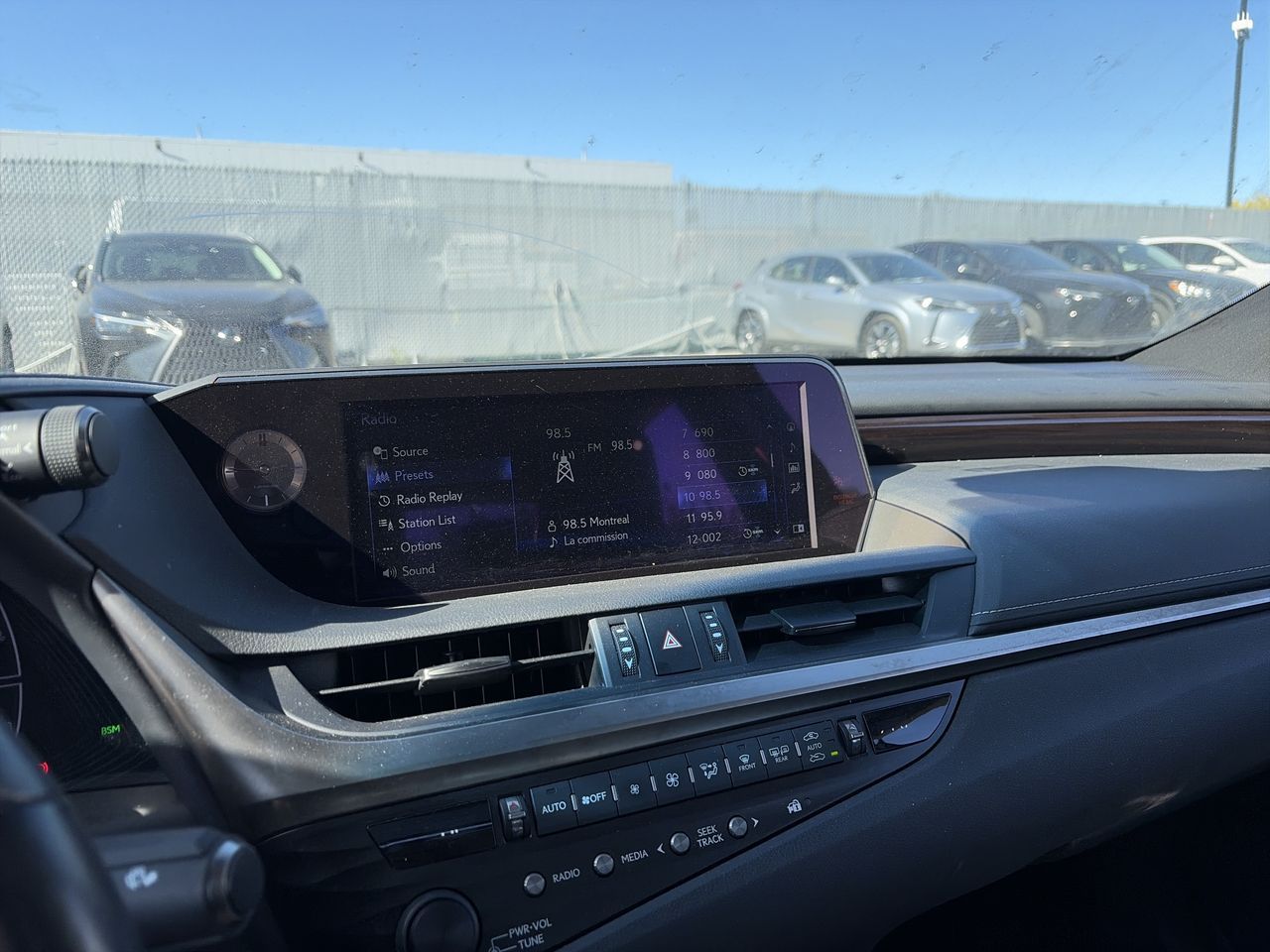 2019 Lexus ES 300h