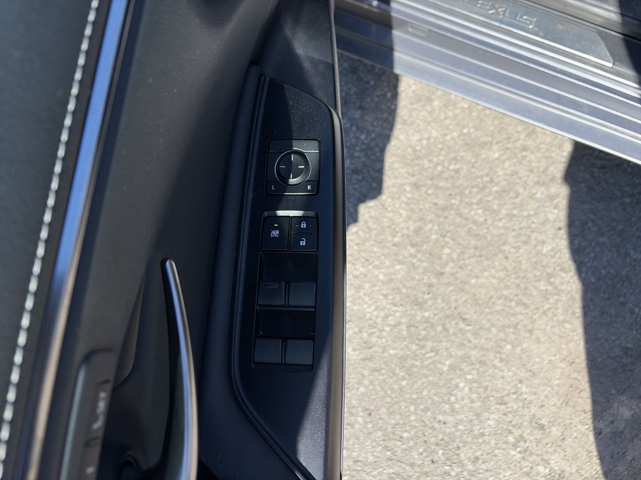 2019 Lexus ES 300h