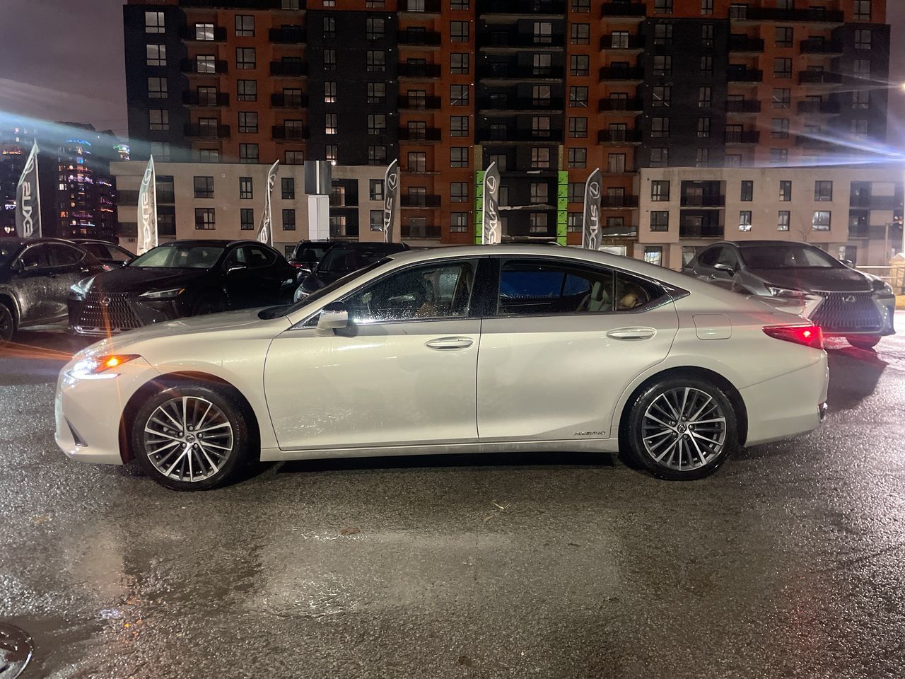 2022 Lexus ES 300h in Laval, Quebec