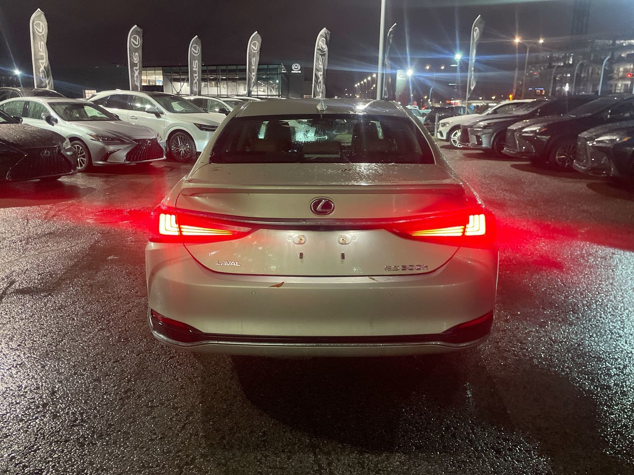 2022 Lexus ES 300h in Laval, Quebec