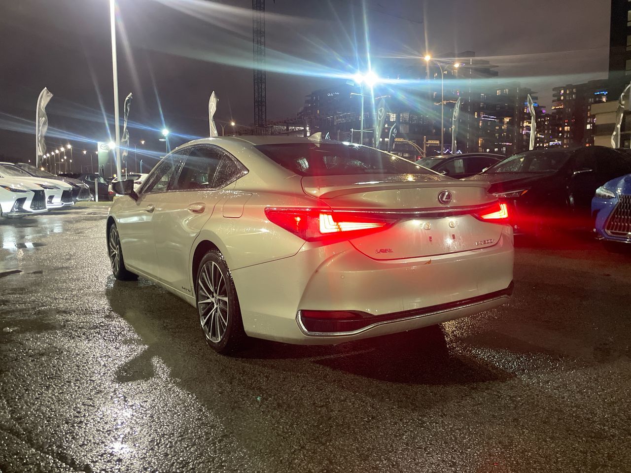 2022 Lexus ES 300h in Laval, Quebec